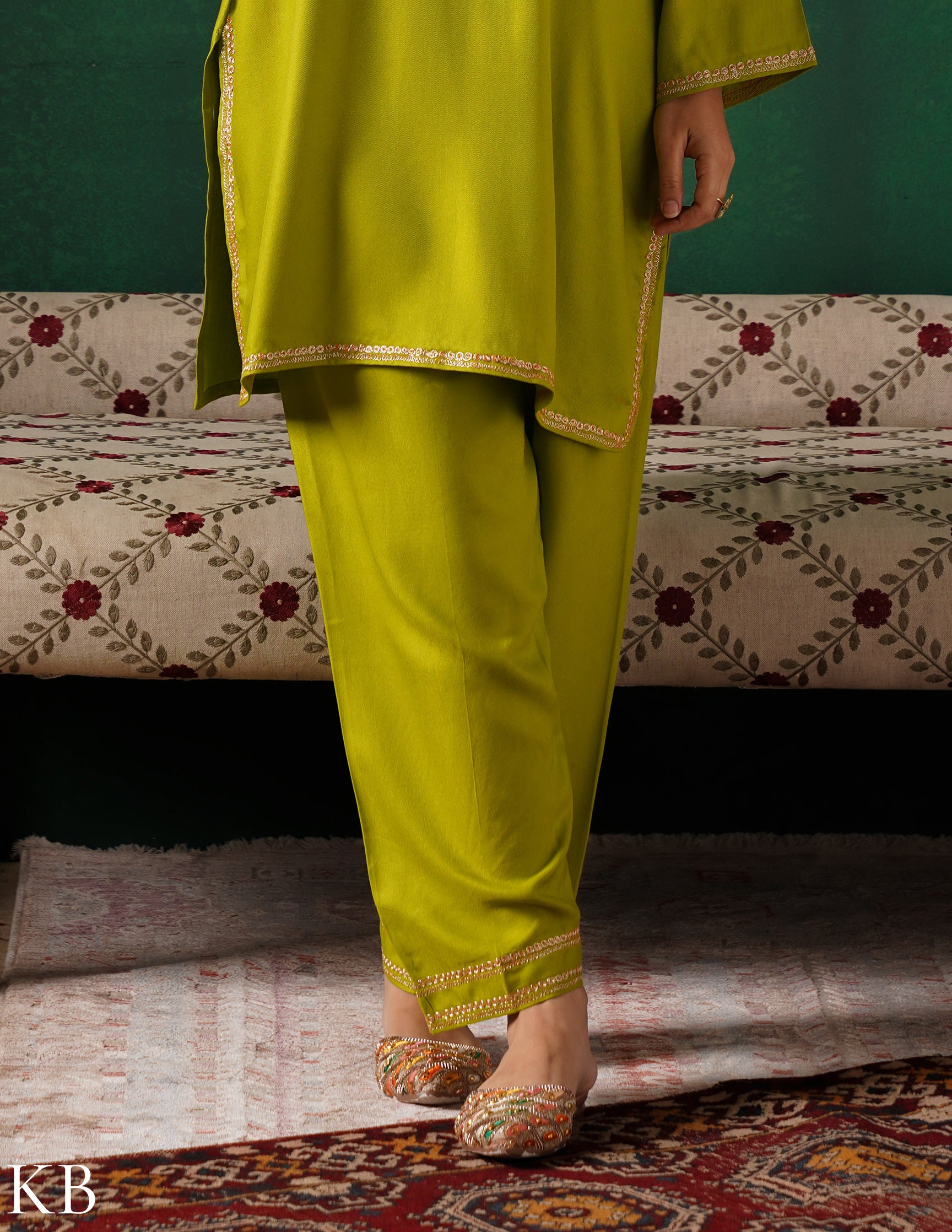 Kashmiri Golden Boti Tilla Embroidered Woollen Coordset – Lime Green | Handcrafted Heritage