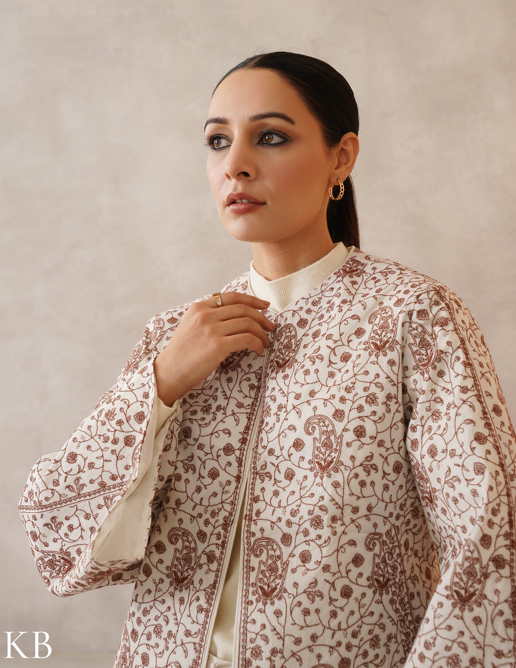 Nayaab Cream Kashmiri Sozni Fine Wool Cape Jacket