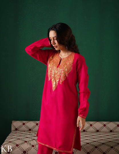 Kashmiri Golden Boti Tilla Embroidered Woollen Coordset – Dark Pink | Handcrafted Heritage