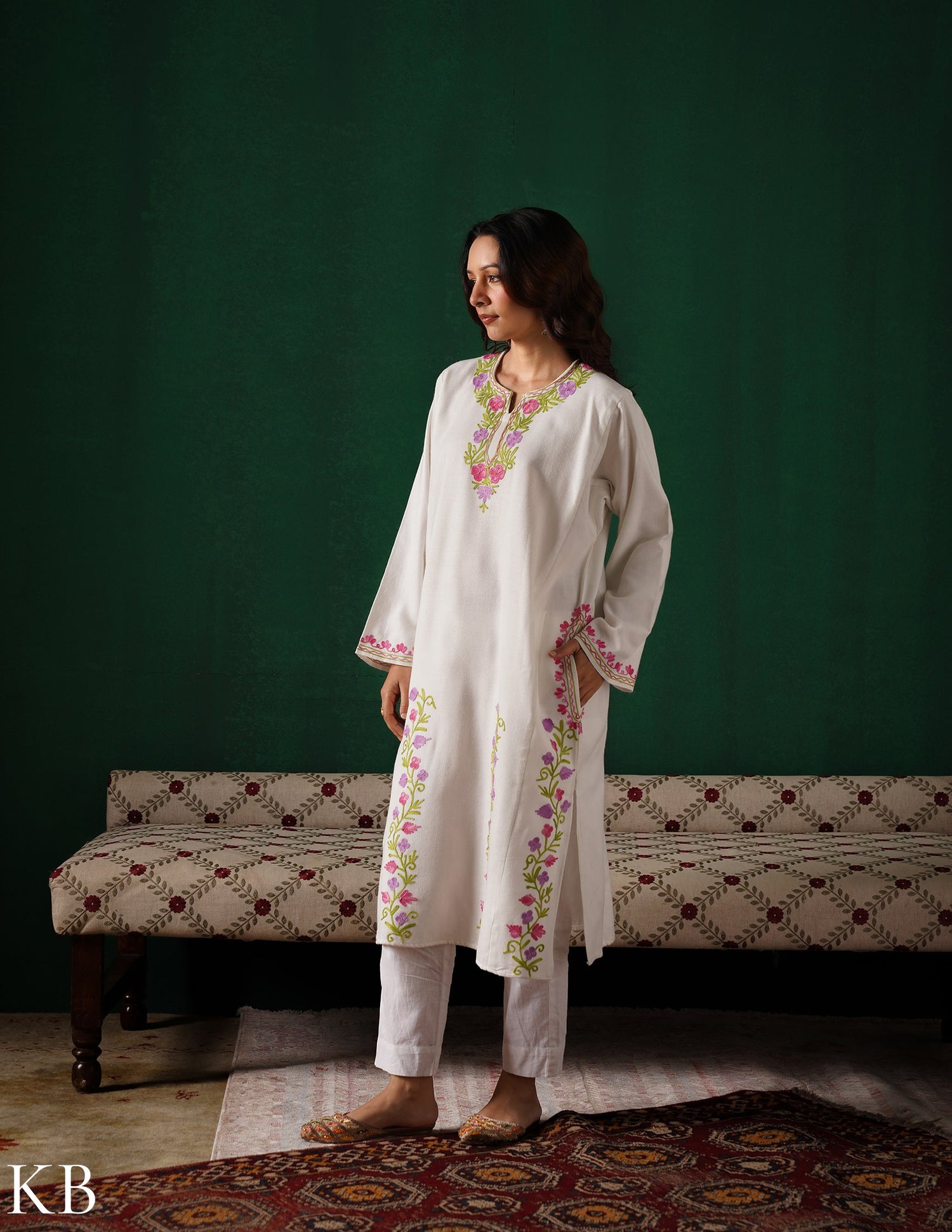Kashmiri Pink, Green &amp; Purple Aari Embroidered Woollen Phiran – White | Timeless Winter Wear