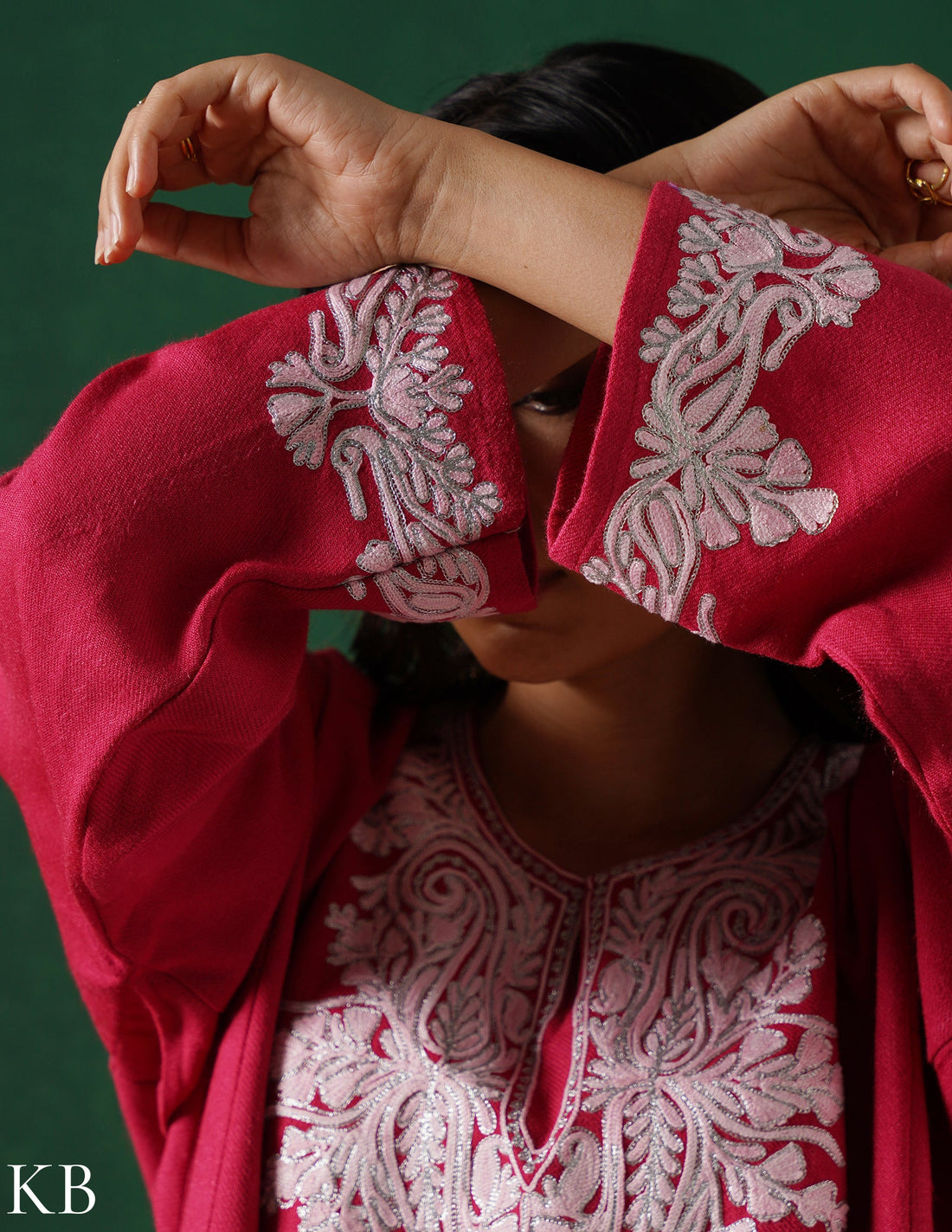 Kashmiri Light Pink Aari &amp; Zari Outlined Woollen Phiran – Dark Pink | Timeless Winter Wear - Kashmir Box