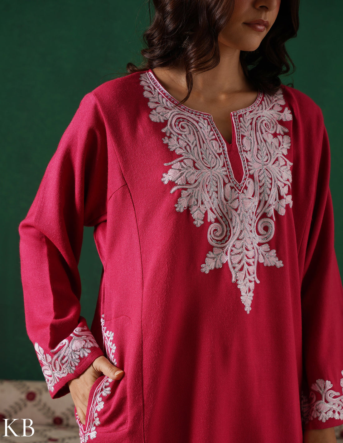 Kashmiri Light Pink Aari &amp; Zari Outlined Woollen Phiran – Dark Pink | Timeless Winter Wear