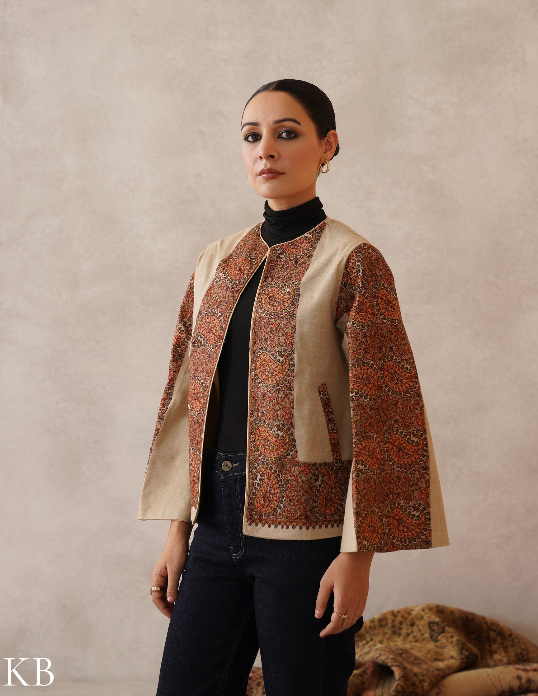 Nayaab Light Fawn Kashmiri Sozni Wool Cape Jacket