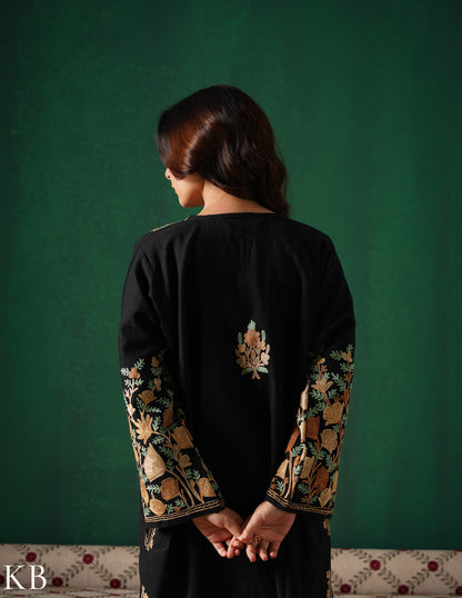 Rang-e-Khizan Pure Luxurious Wool Black Aari Phiran
