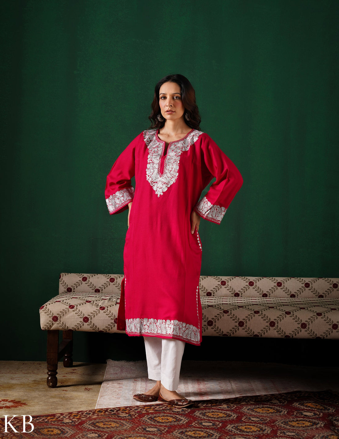 Kashmiri Silver Zari Embroidered Woollen Phiran – Pink | Handcrafted Heritage