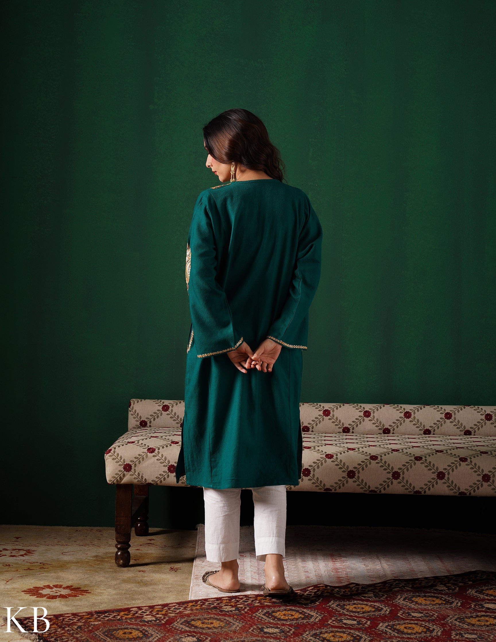 Kashmiri Golden Boti Tilla Embroidered Woollen Phiran – Bottle Green | Handcrafted Heritage
