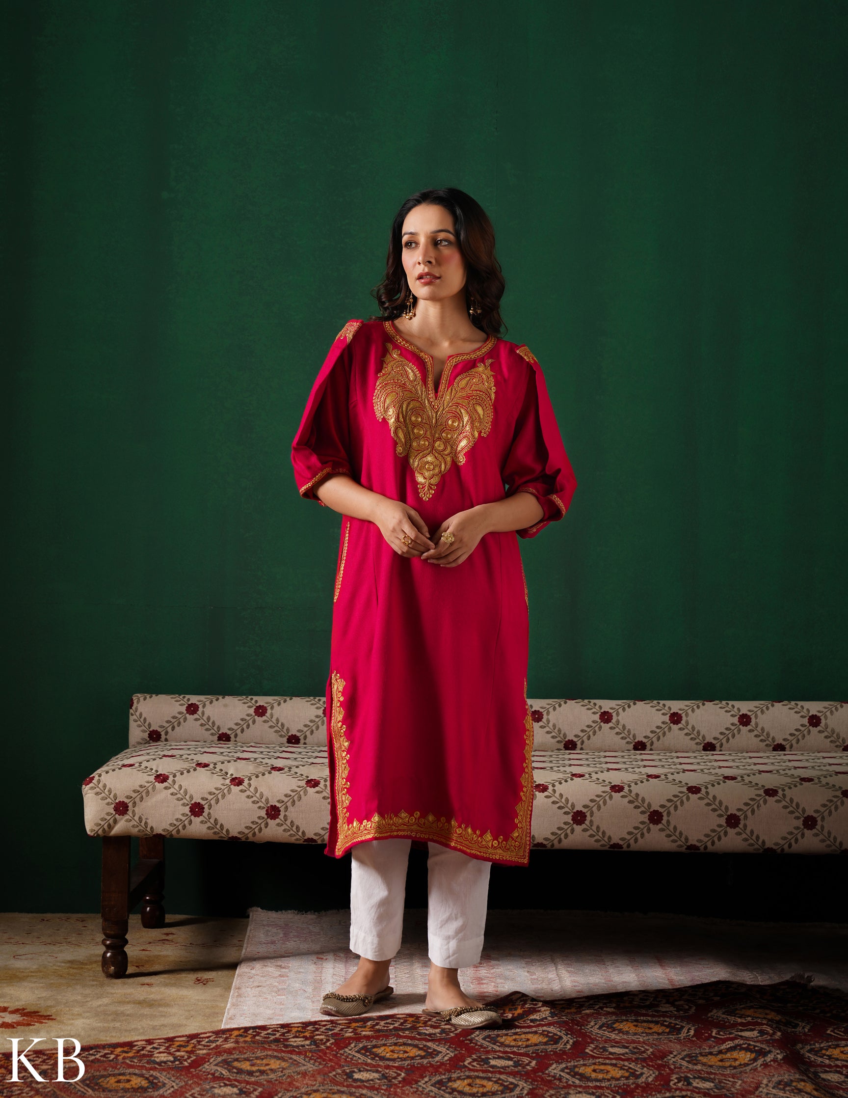 Kashmiri Golden Boti Tilla Embroidered Woollen Phiran – Magenta Pink | Handcrafted Heritage