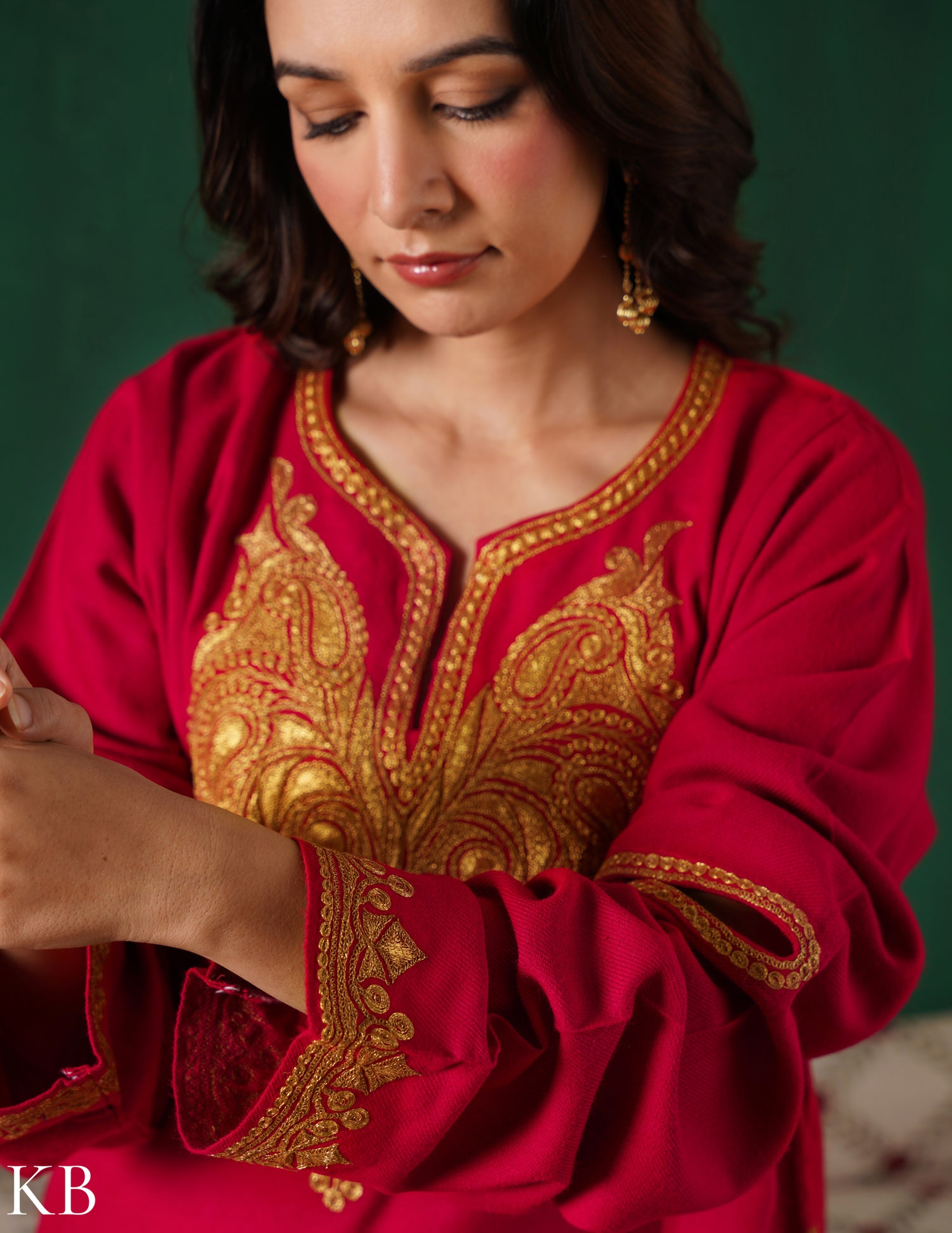 Kashmiri Golden Boti Tilla Embroidered Woollen Phiran – Magenta Pink | Handcrafted Heritage