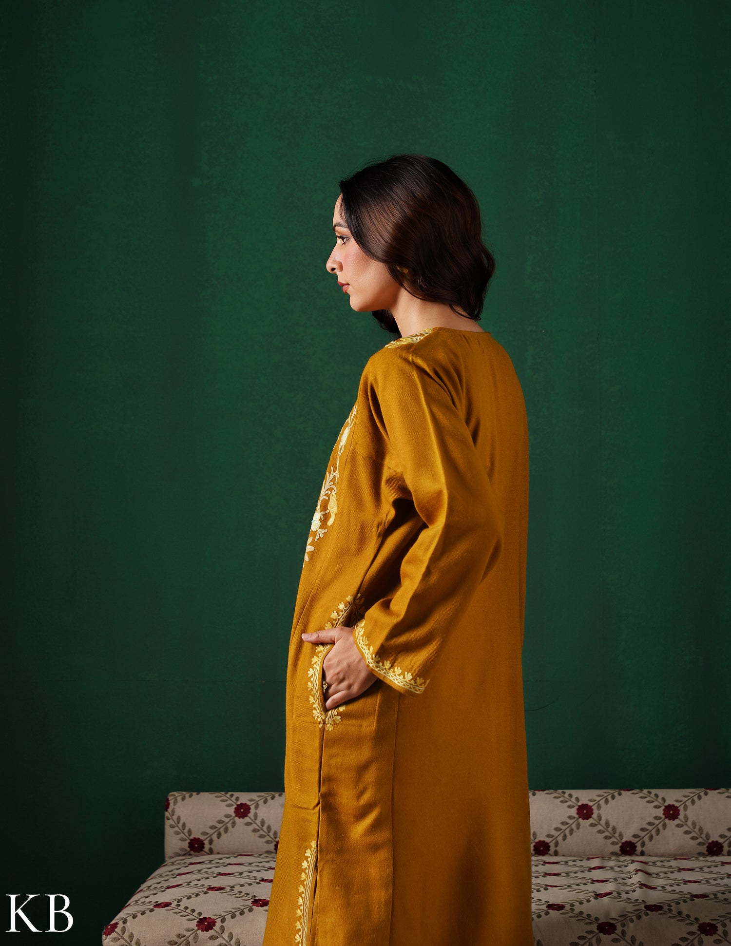 Kashmiri Light Mustard Aari Embroidered Woollen Phiran – Mustard | Timeless Winter Wear