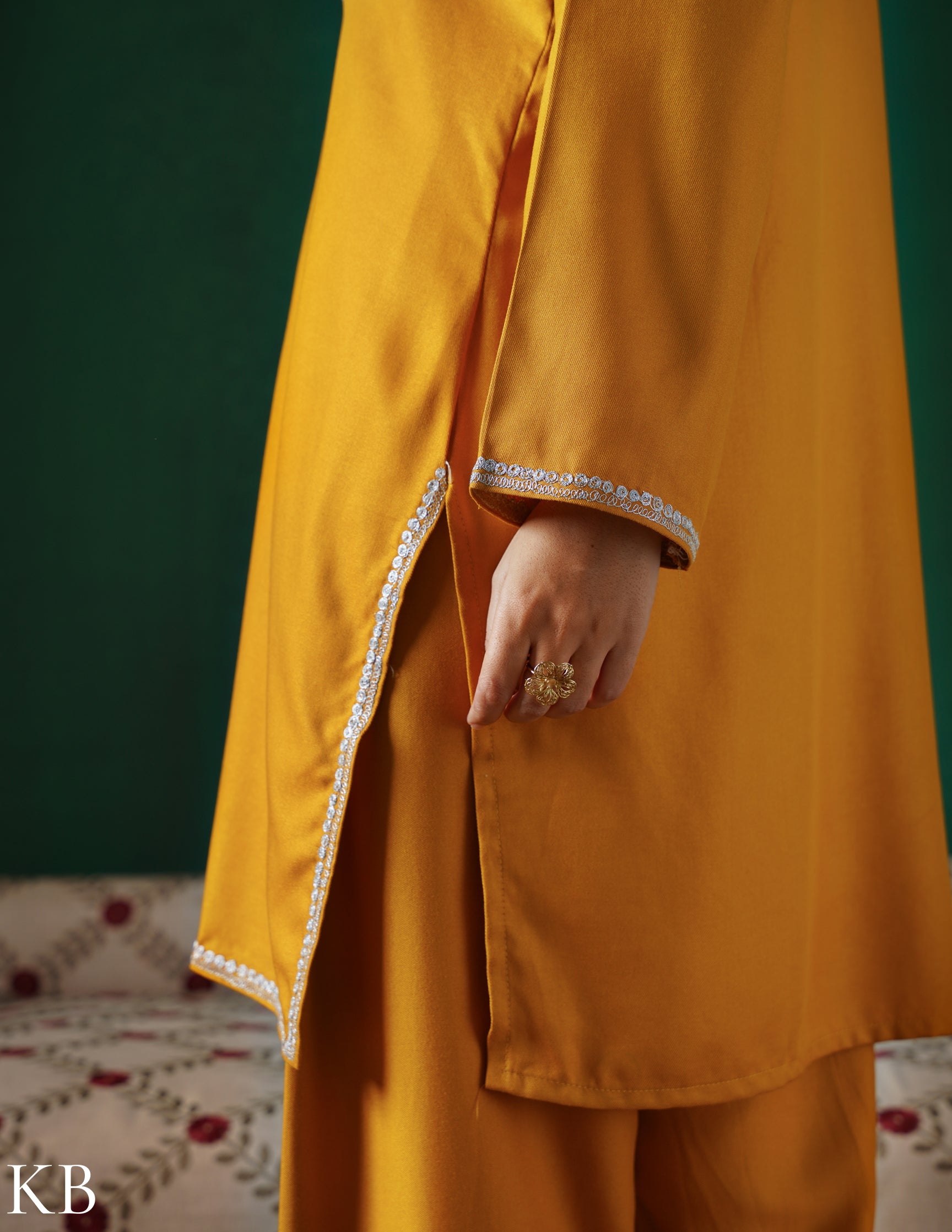 Kashmiri Silver Boti Tilla Embroidered Woollen Coordset – Mustard Yellow | Handcrafted Heritage