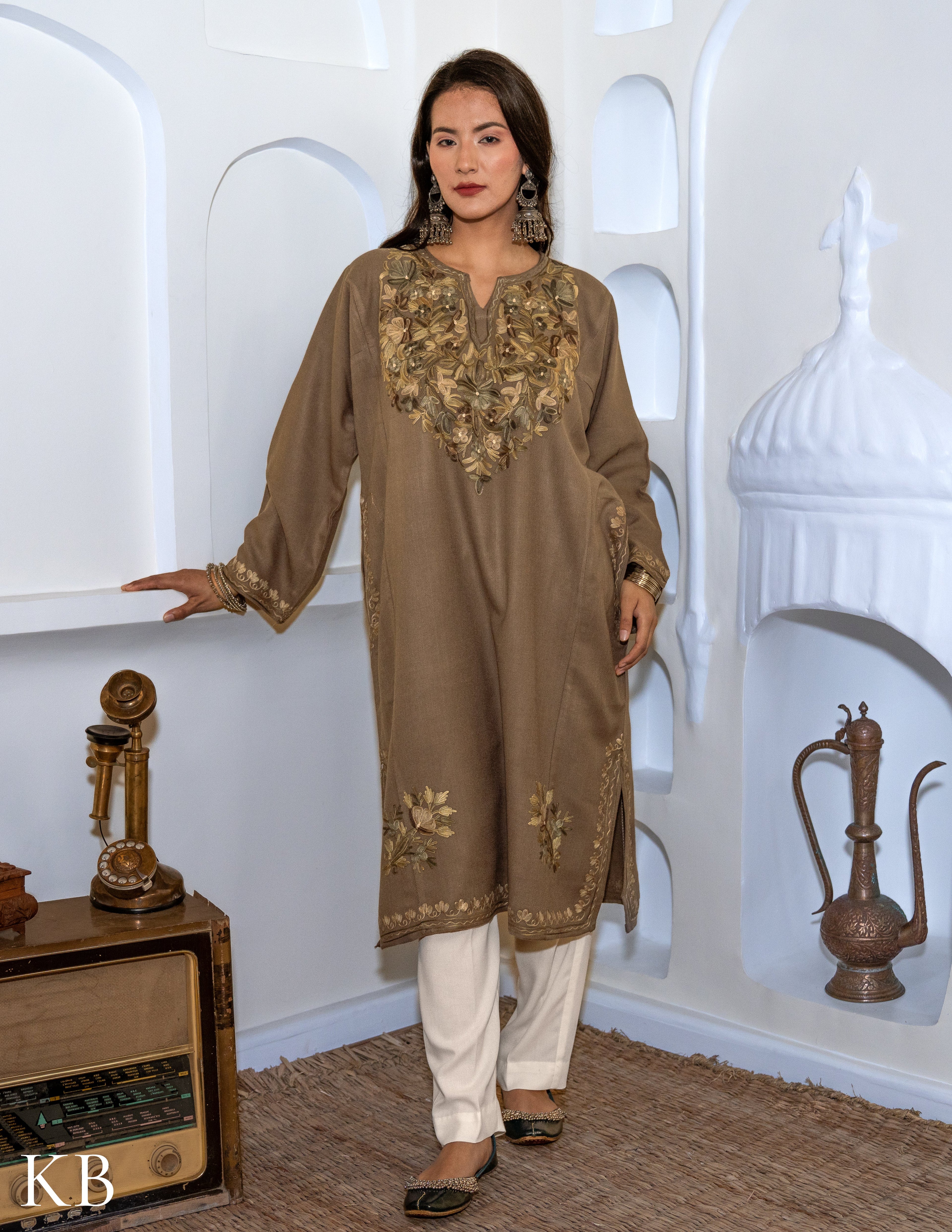Rang-e-Khizan Pastel Brown Floral Aari Phiran - Kashmir Box