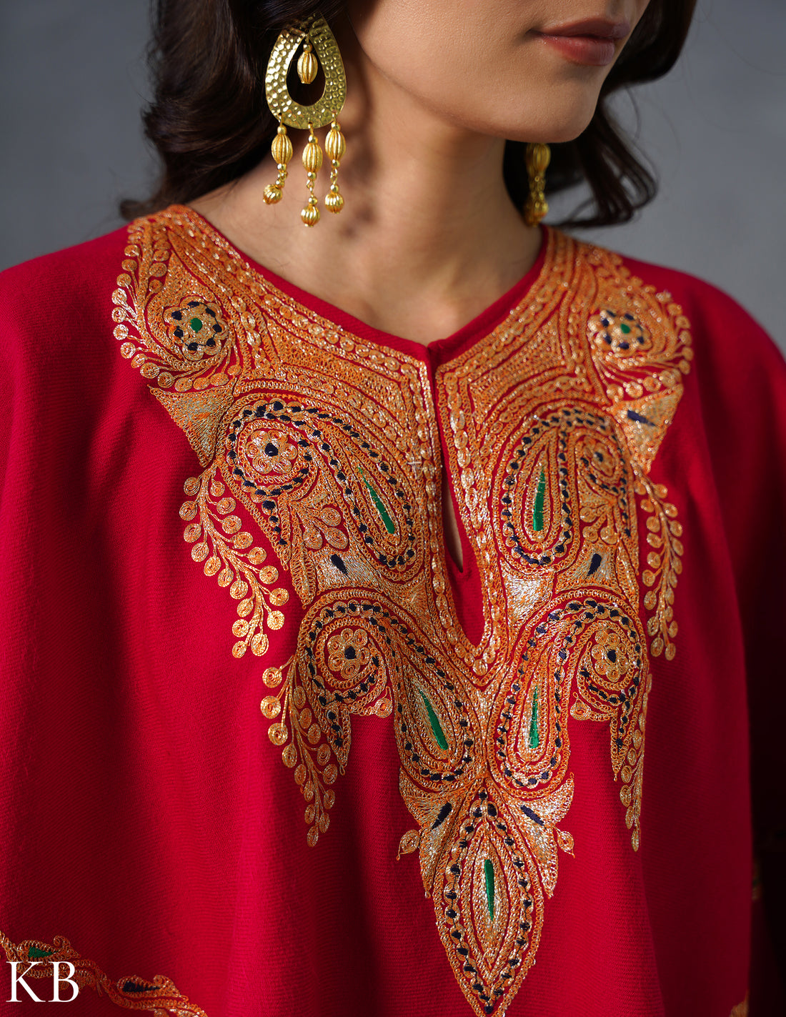 Kashmiri Golden Boti Tilla Embroidered Woollen Poncho – Red | Handcrafted Heritage