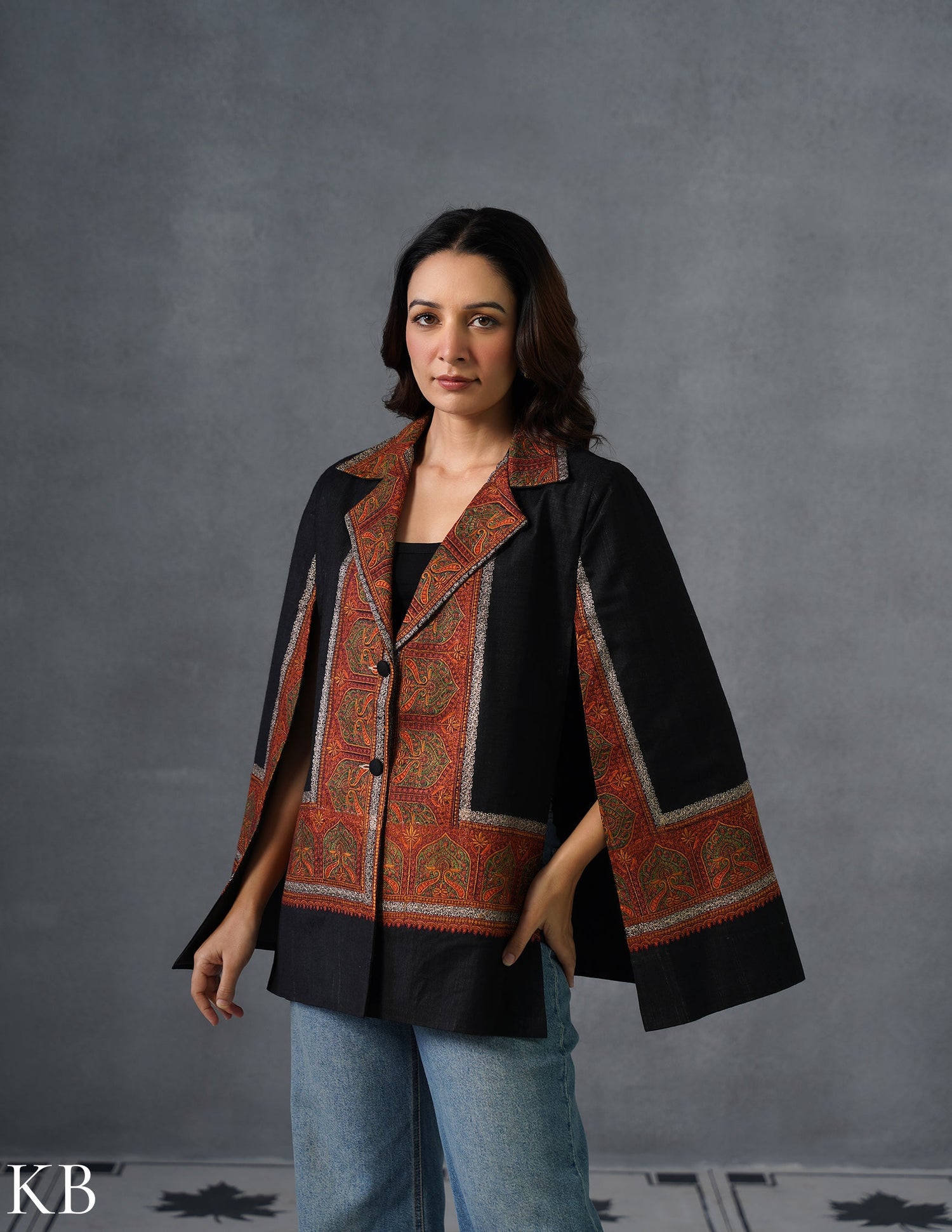Nayaab Kashmiri Sozni Embroidered Woollen Jacket – Black - Kashmir Box