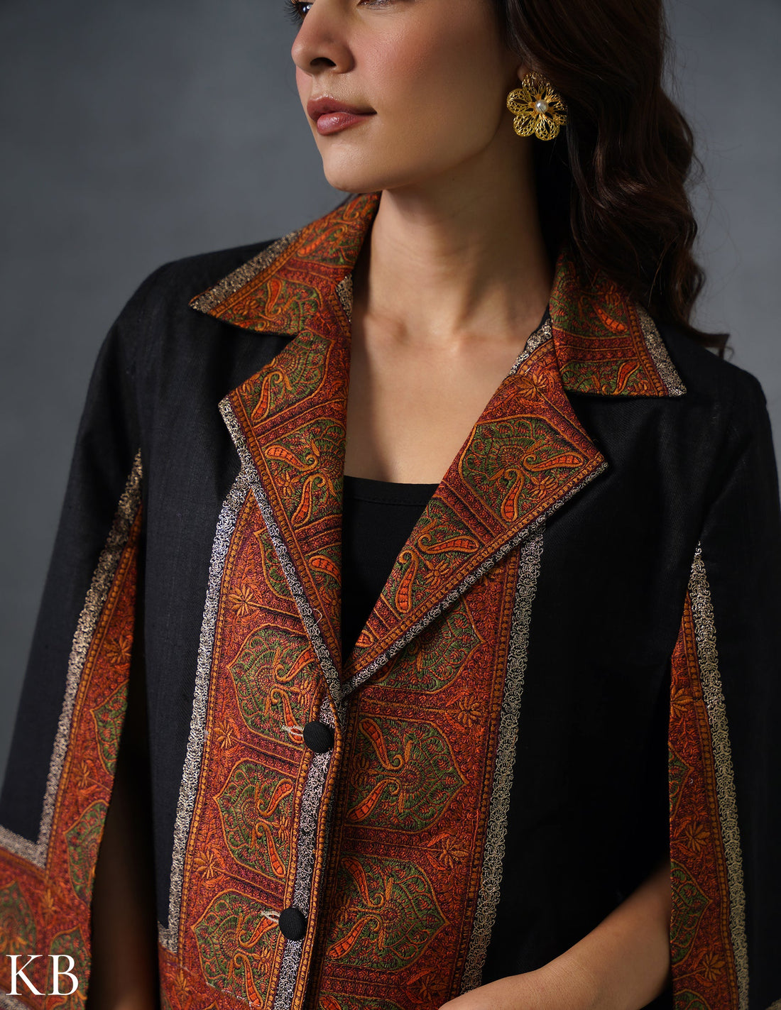 Nayaab Kashmiri Sozni Embroidered Woollen Jacket – Black - Kashmir Box