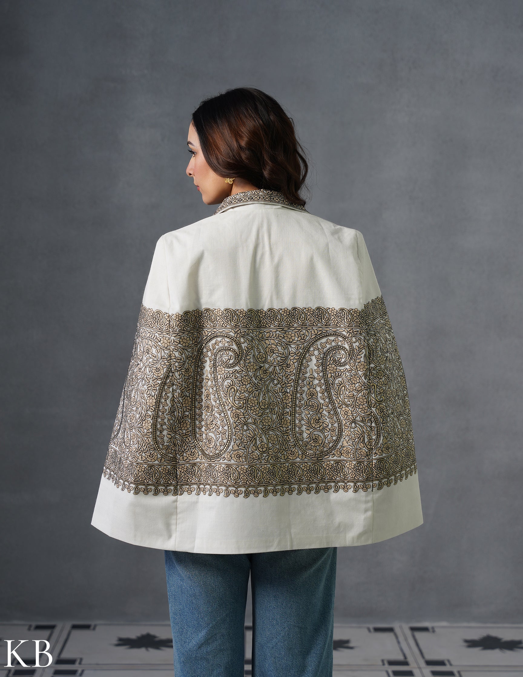 Nayaab Kashmiri Sozni Embroidered Woollen Jacket – White - Kashmir Box