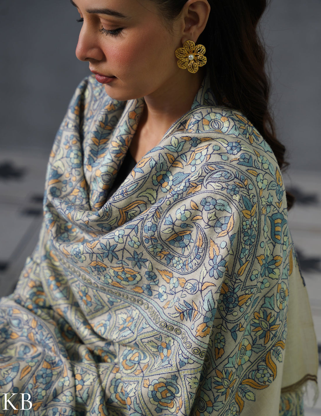 Kashmiri Handwoven Pashmina Jamawar Sozni Shawl – Light Cream | Handwoven Heritage - Kashmir Box