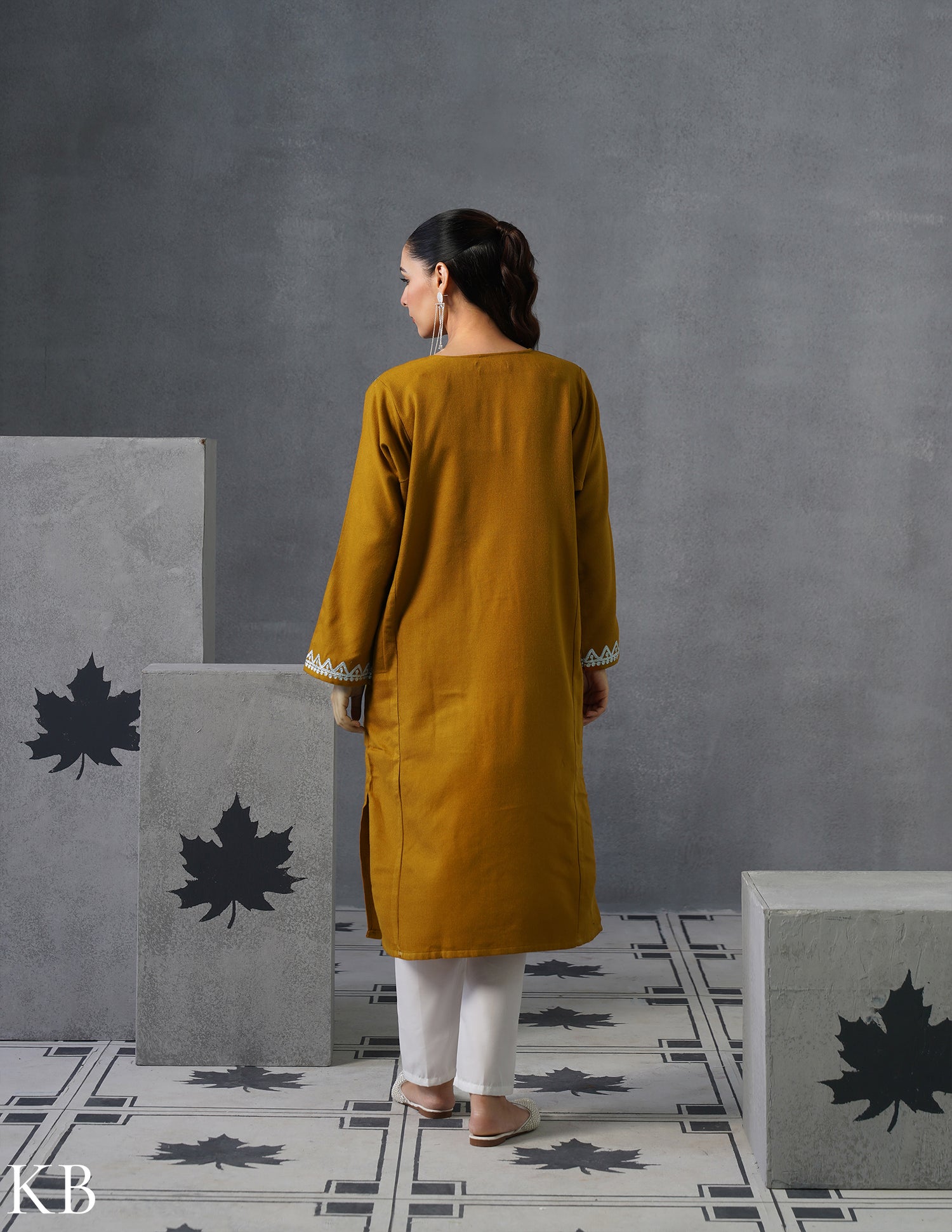 Kashmiri Silver Zari Embroidered Woollen Phiran – Mustard | Timeless Winter Wear
