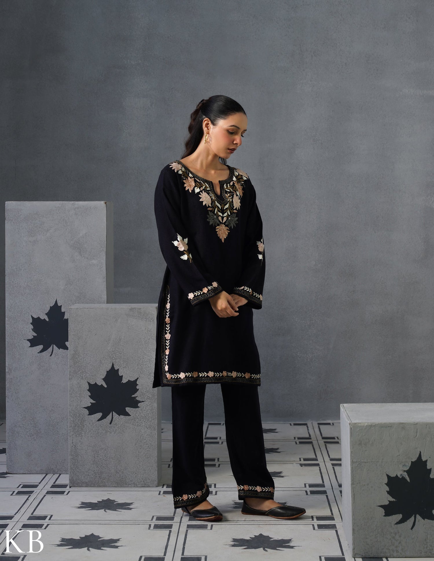 Kashmiri Aari Embroidered Woollen Coordset – Black - Kashmir Box