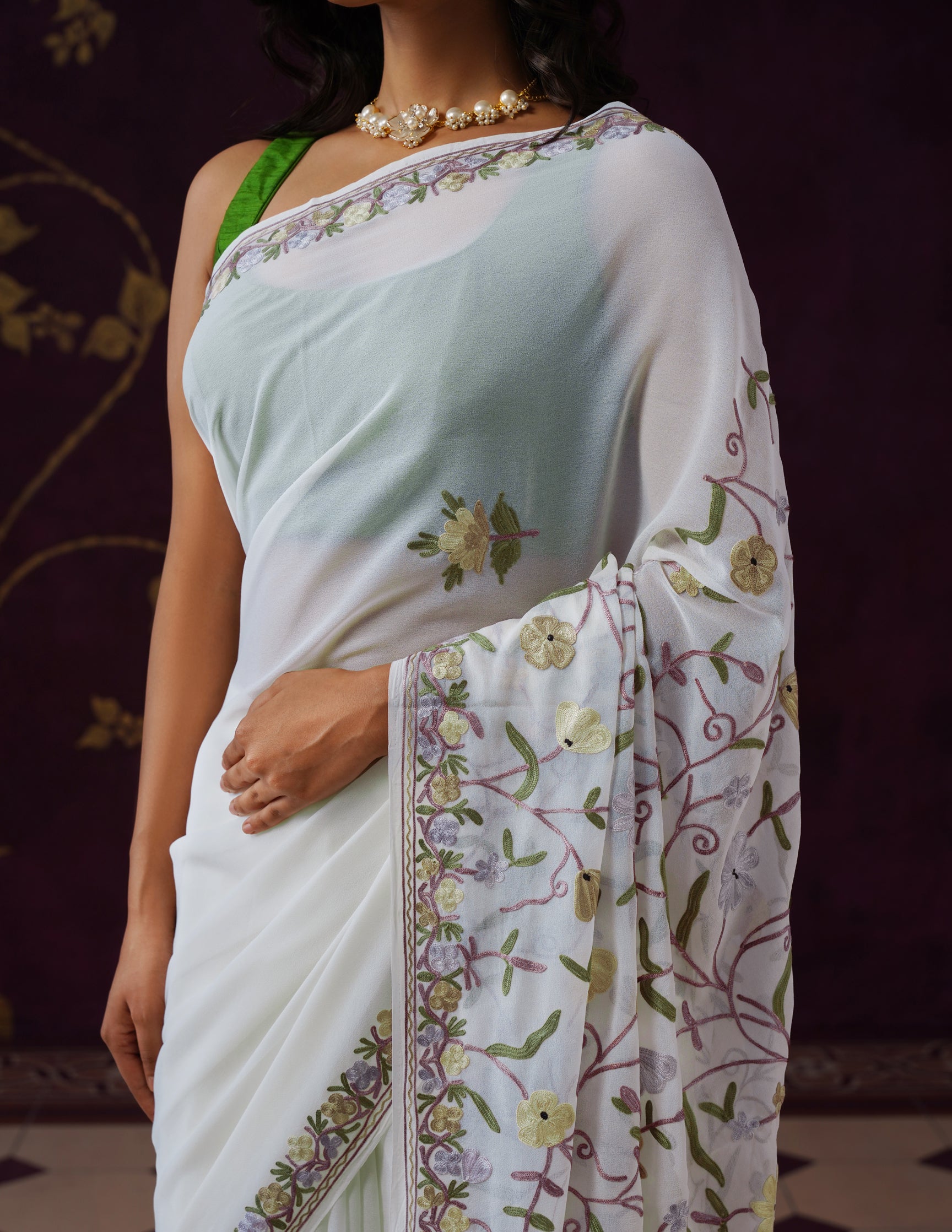Kashmiri Aari Embroidered Georgette Saree – Off-White