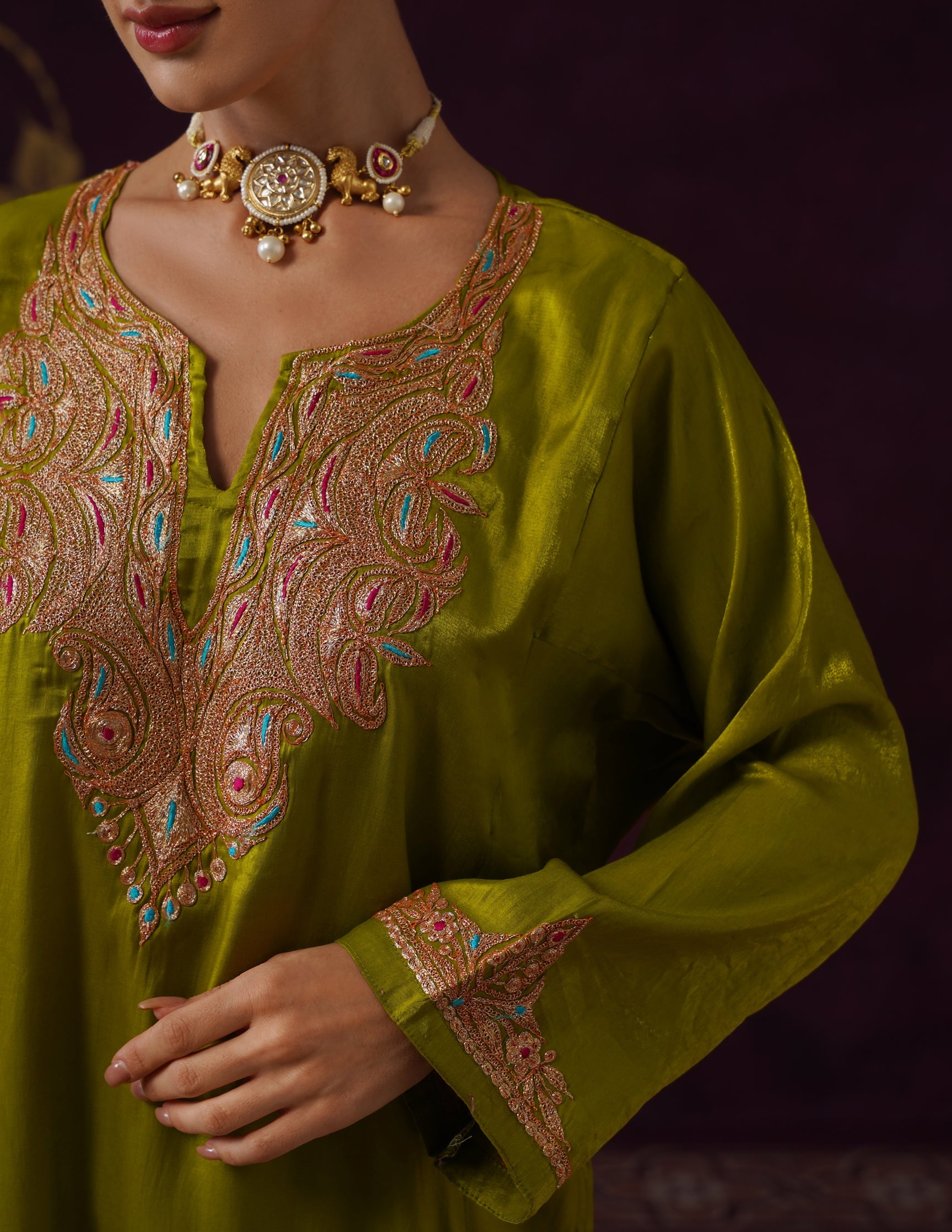 Kashmiri Tilla &amp; Thread Embroidered Silk Phiran Set – Mustard Green
