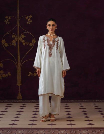 Kashmiri Tilla &amp; Thread Embroidered Silk Phiran Set – Off-White