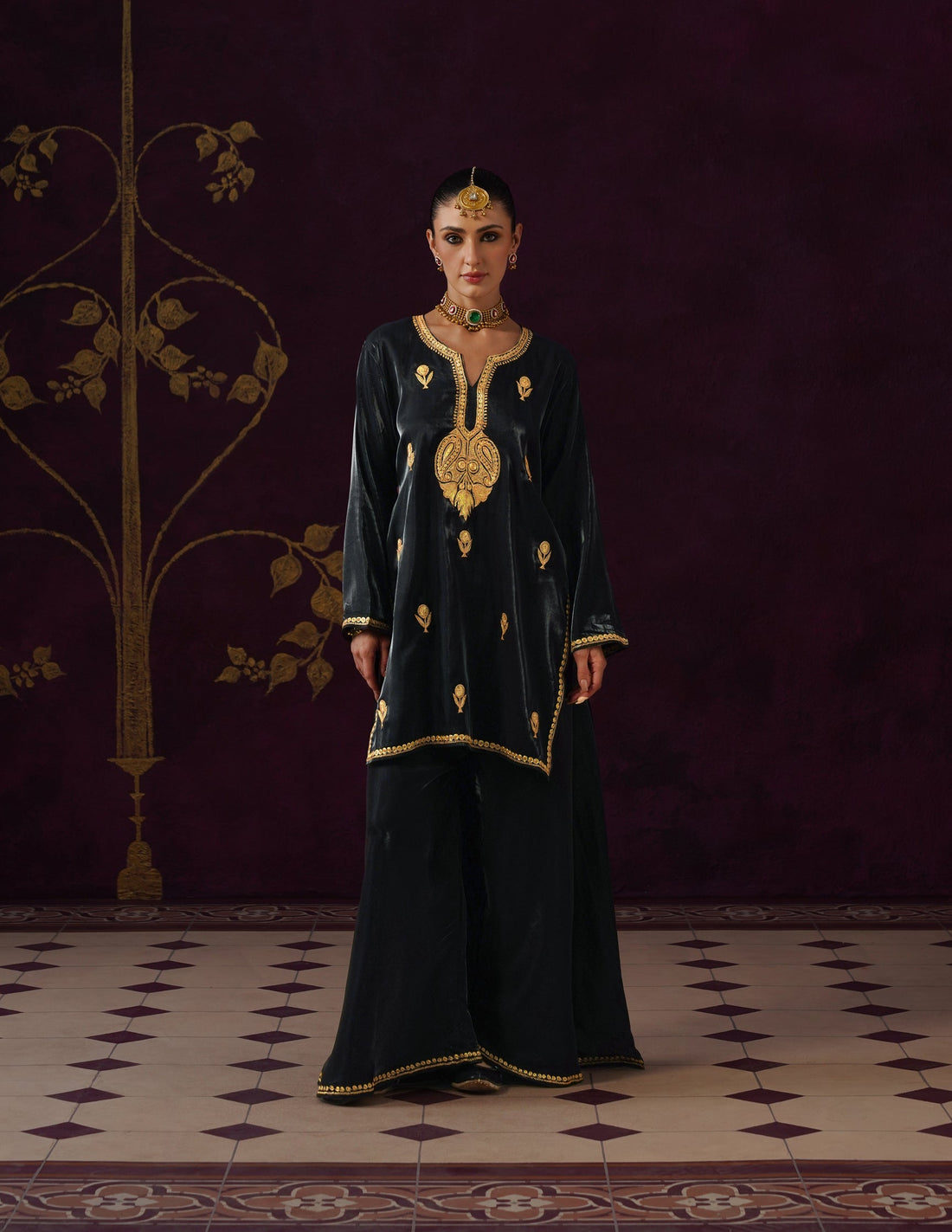 Kashmiri Tilla Embroidered Silk Co-ord Set – Black