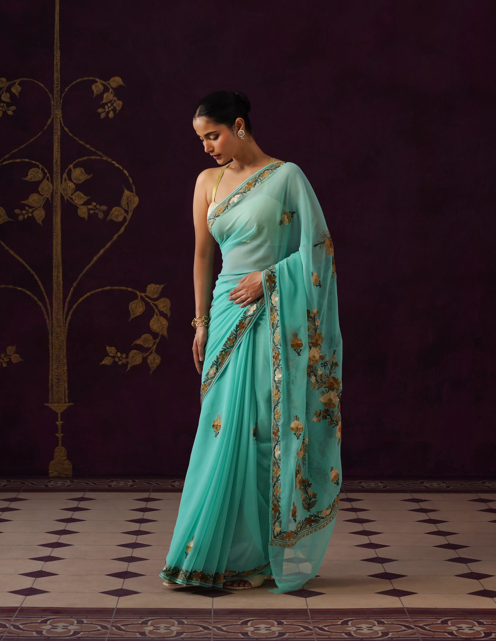 Kashmiri Aari Embroidered Georgette Saree – Turquoise