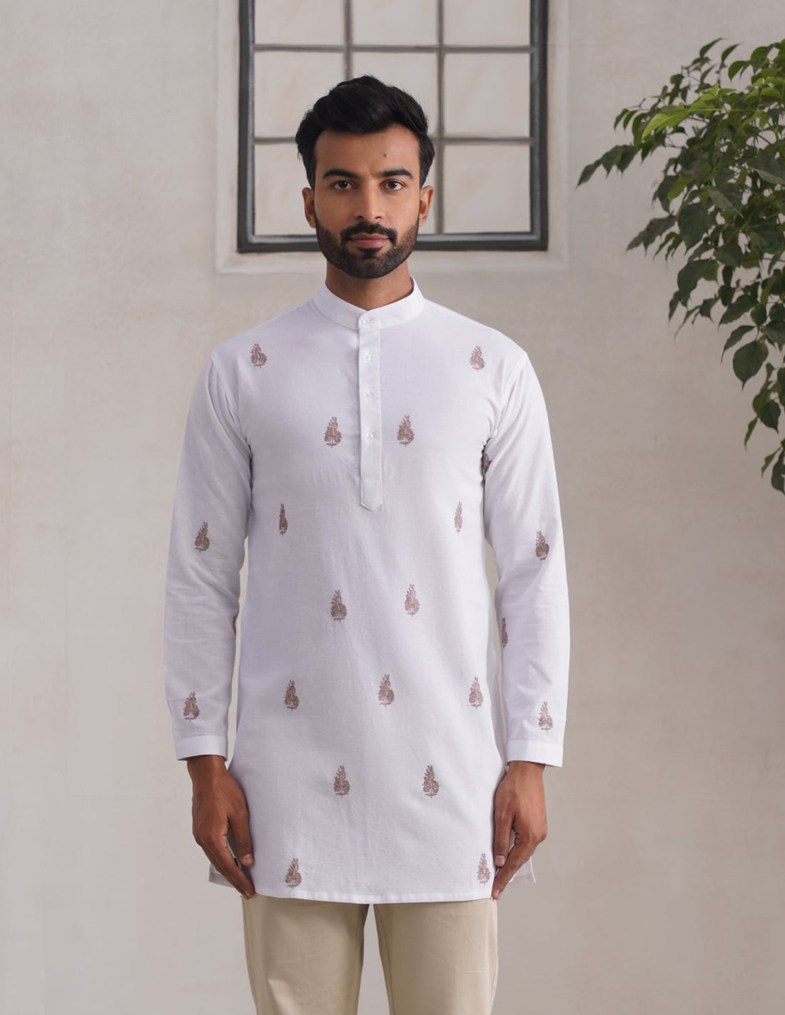 Kashmiri Sozni Paisley Embroidered Linen Cotton Short Kurta – White | Handcrafted Heritage