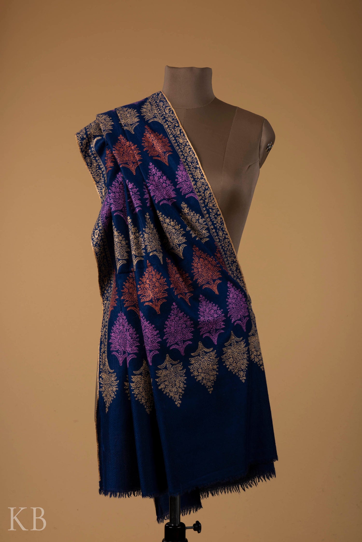 Navy Blue Sozni Embroidered Pashmina Stole - Kashmir Box