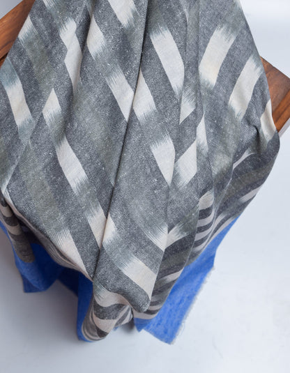 Black n White Stripes Handwoven Ikat Pattern Cashmere Pashmina Stole - Kashmir Box