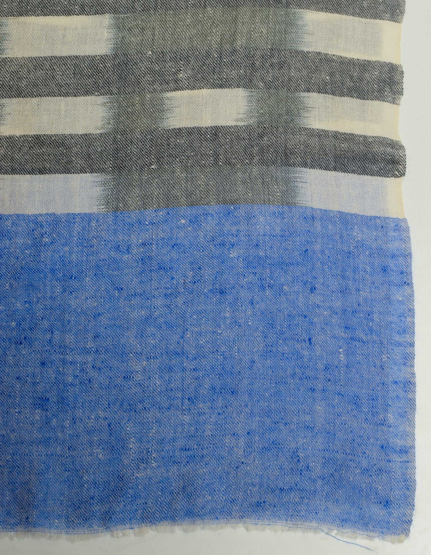 Black n White Stripes Handwoven Ikat Pattern Cashmere Pashmina Stole - Kashmir Box