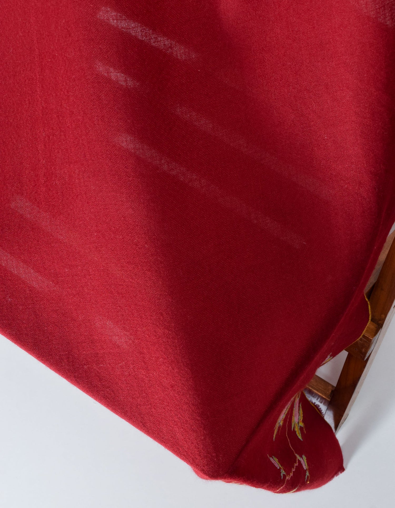 Deep Maroon Handwoven Border Palla Embroidered Cashmere Pashmina Stole - Kashmir Box