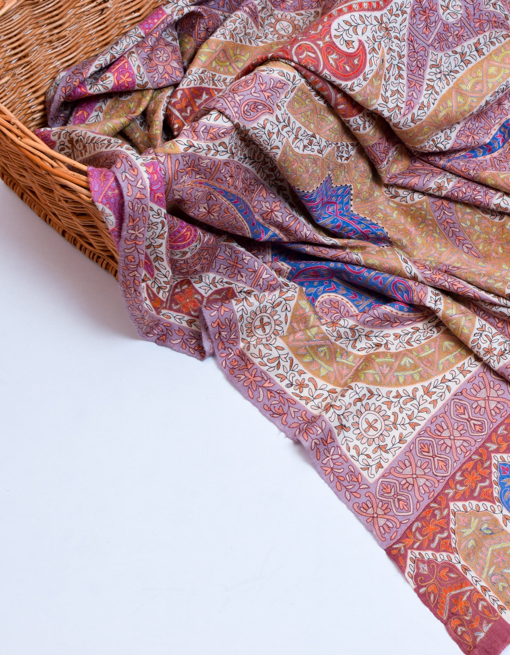 Cream Kalamkari Handwoven Sozni Embroidered Jamawar Pashmina Shawl