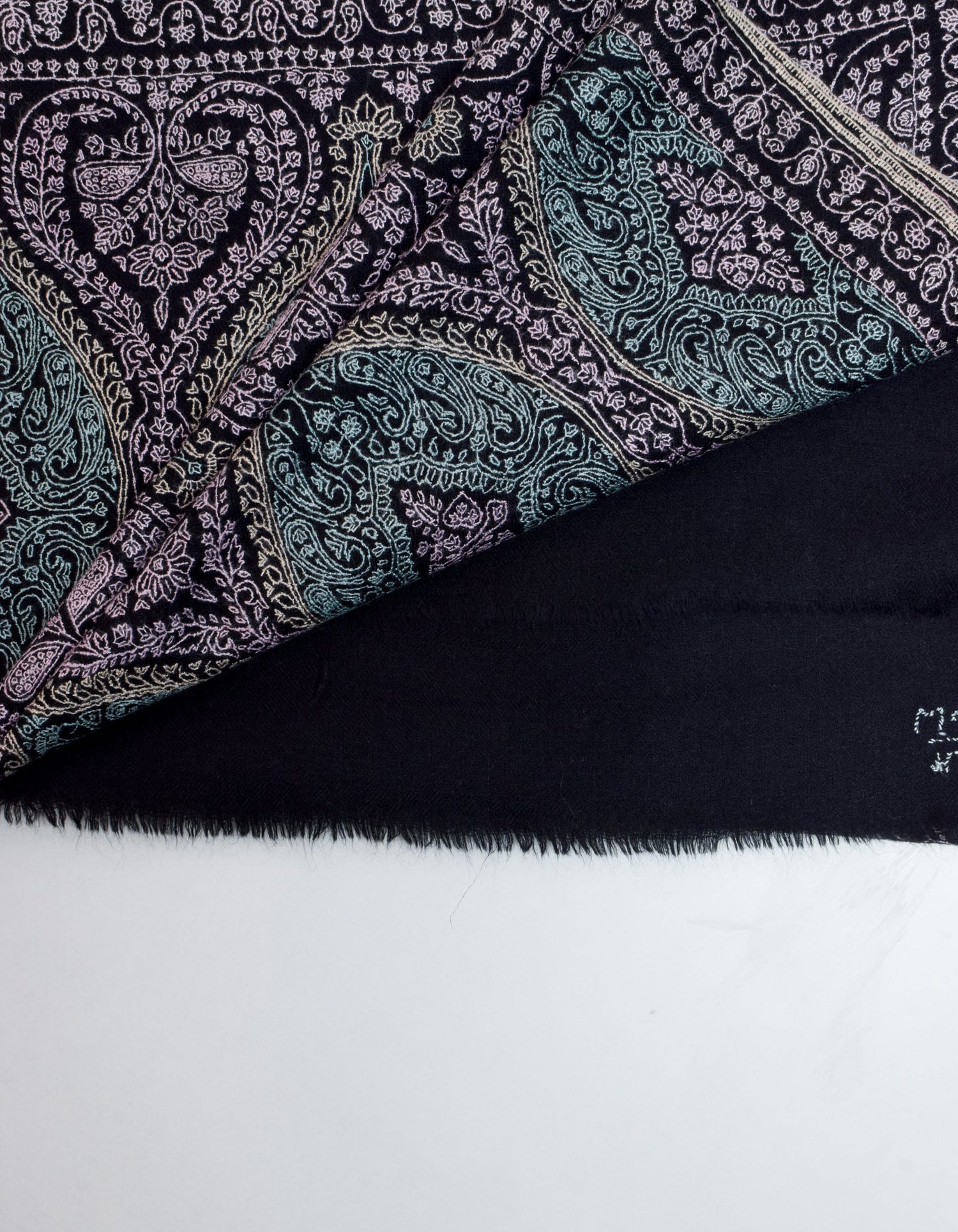 Classic Black Handwoven sozni Jaali Embroidered Cashmere Pashmina Stole