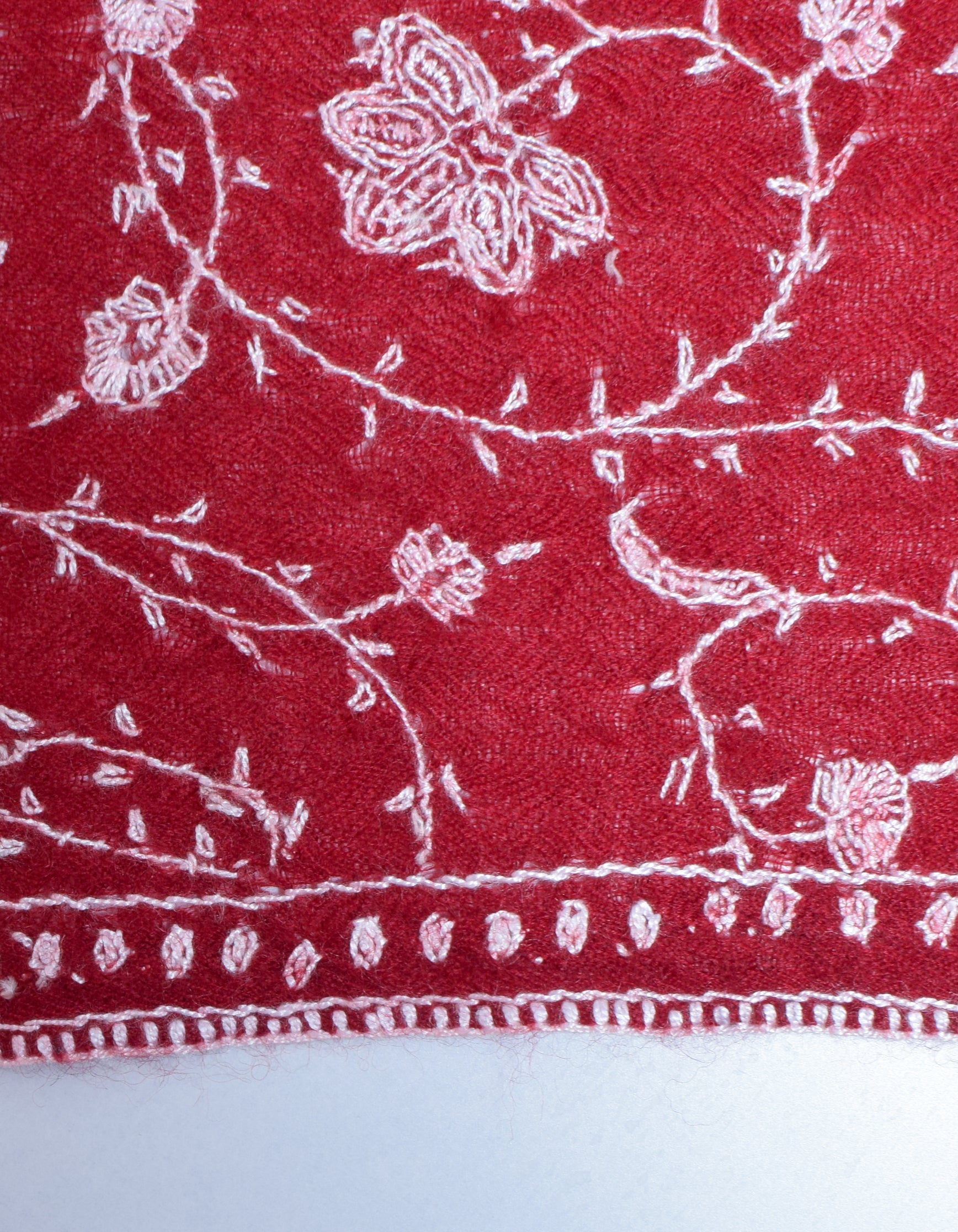 Red Handwoven Sozni Jaali Embroidered Cashmere Pashmina Stole