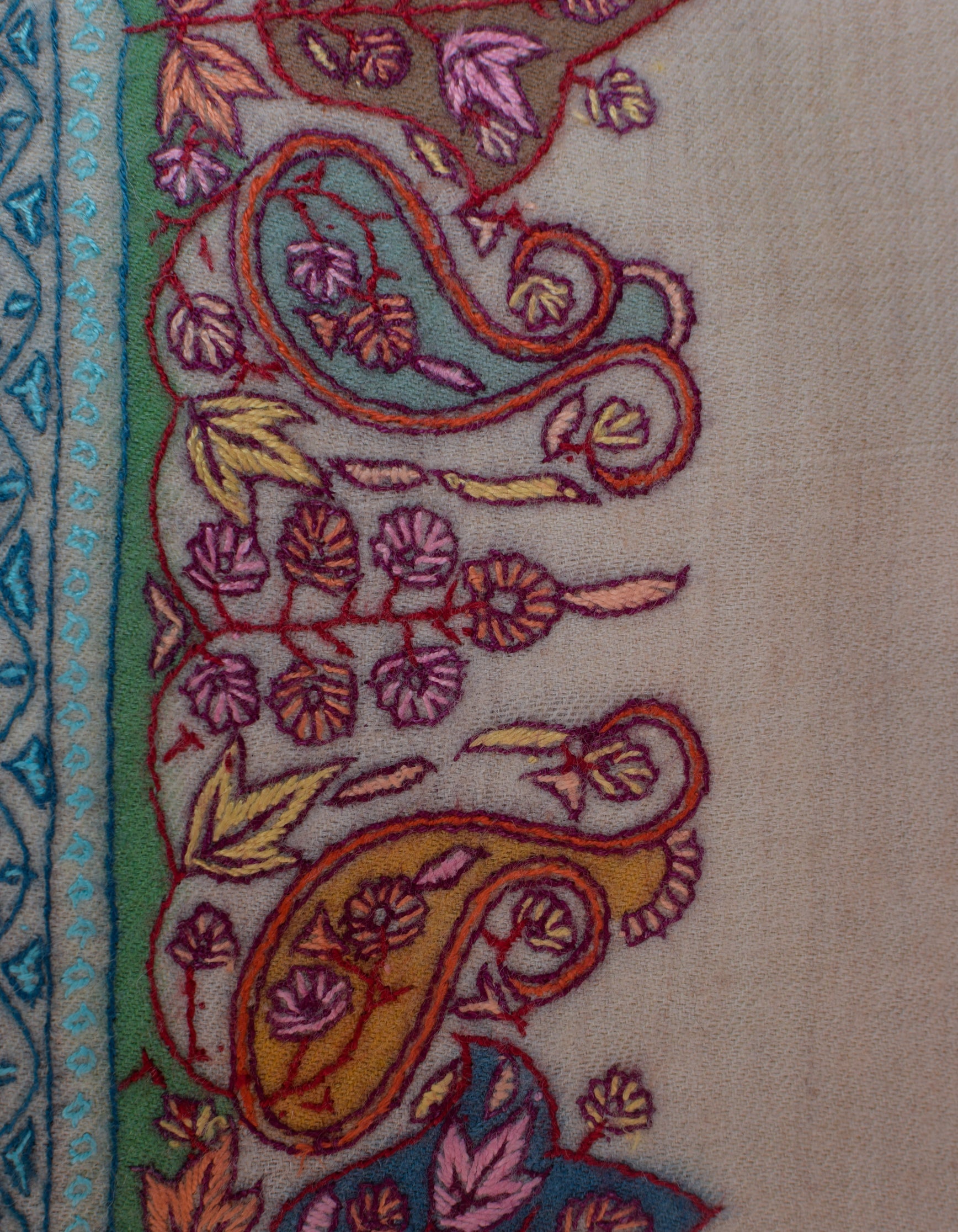 Light Beige Handwoven Kalamkari Sozni Embroidered Cashmere Pashmina Shawl