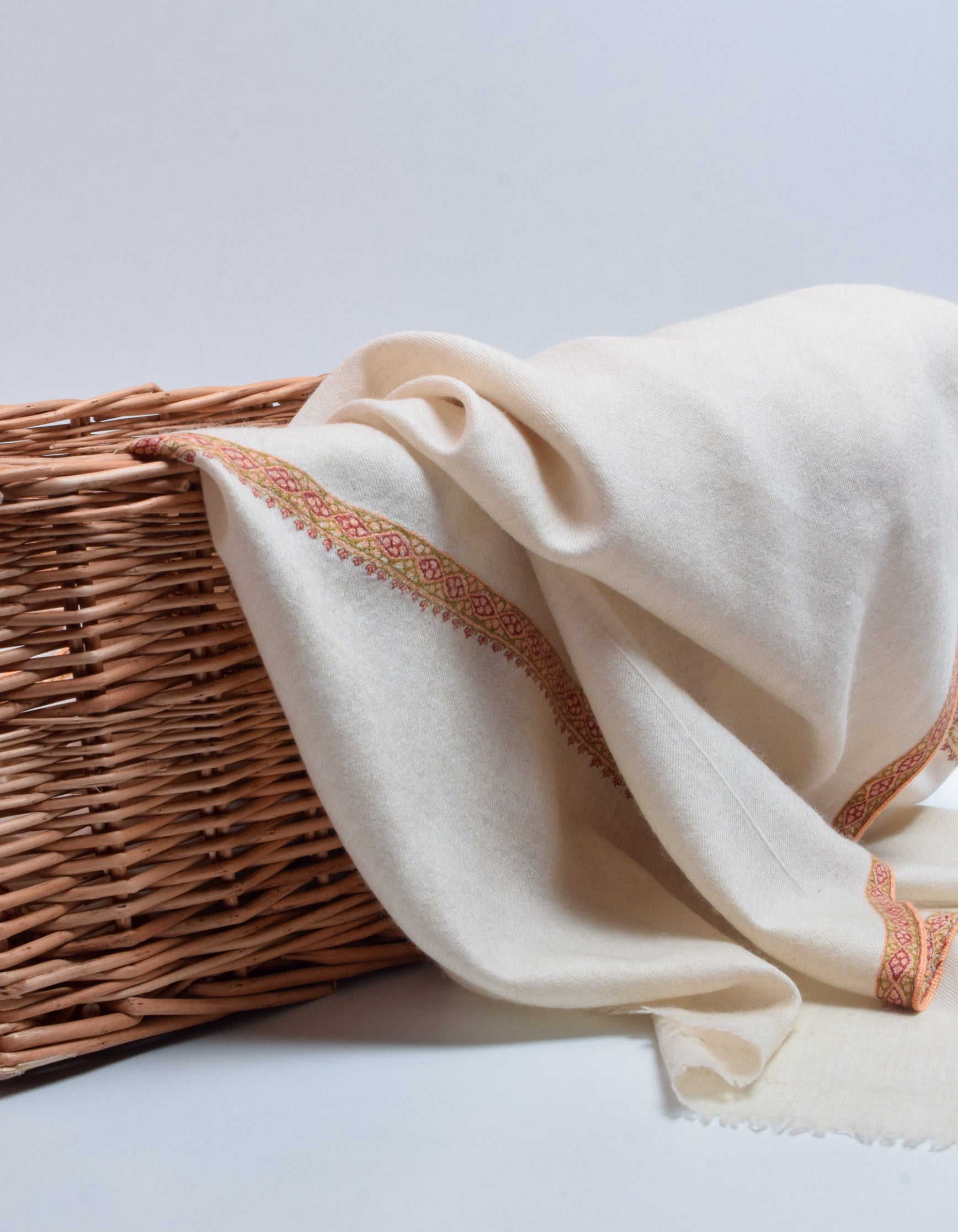 Classic Cream Handwoven Sozni Embroidered Cashmere Pashmina Shawl