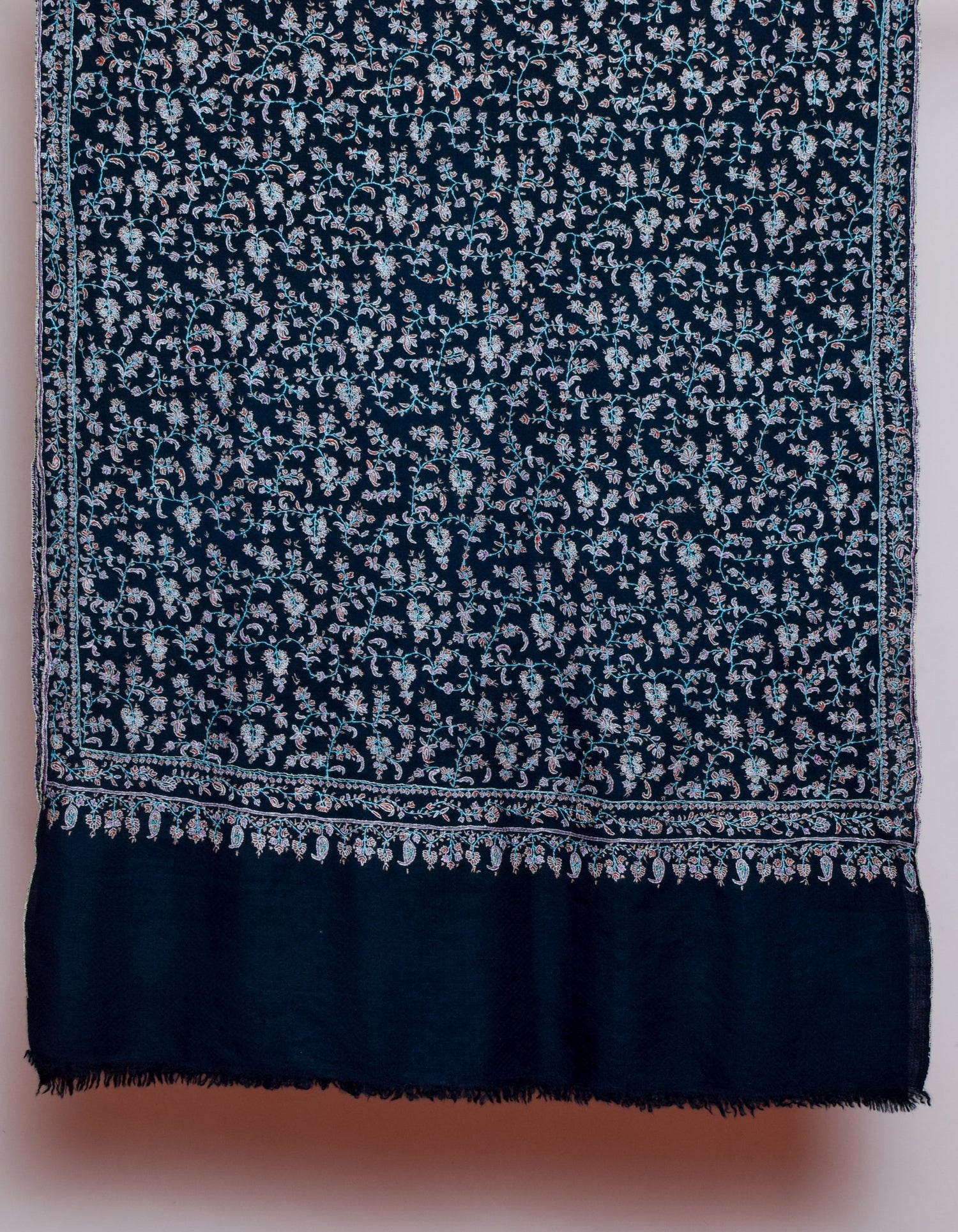 Classic Black Handwoven Coloured Sozni Jaali Embroidered Cashmere Pashmina Stole - Kashmir Box