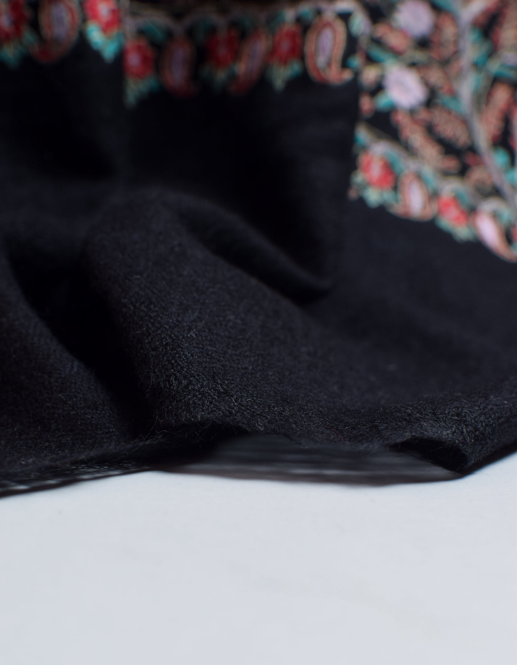 Black Handwoven Multicolour Border Embroidered Cashmere Pashmina Shawl