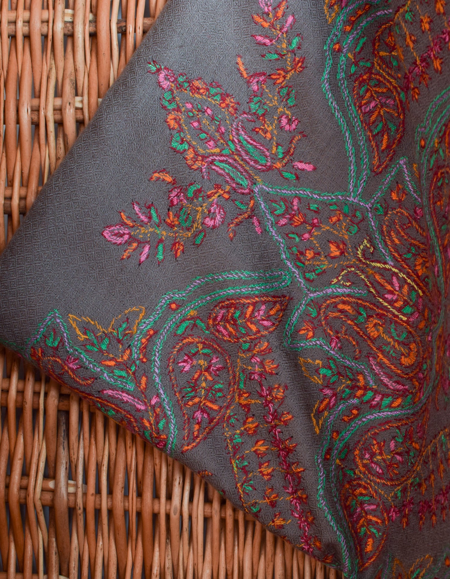 Davy Grey  Handwoven Sozni Palla Embroidered Cashmere Pashmina Stole - Kashmir Box