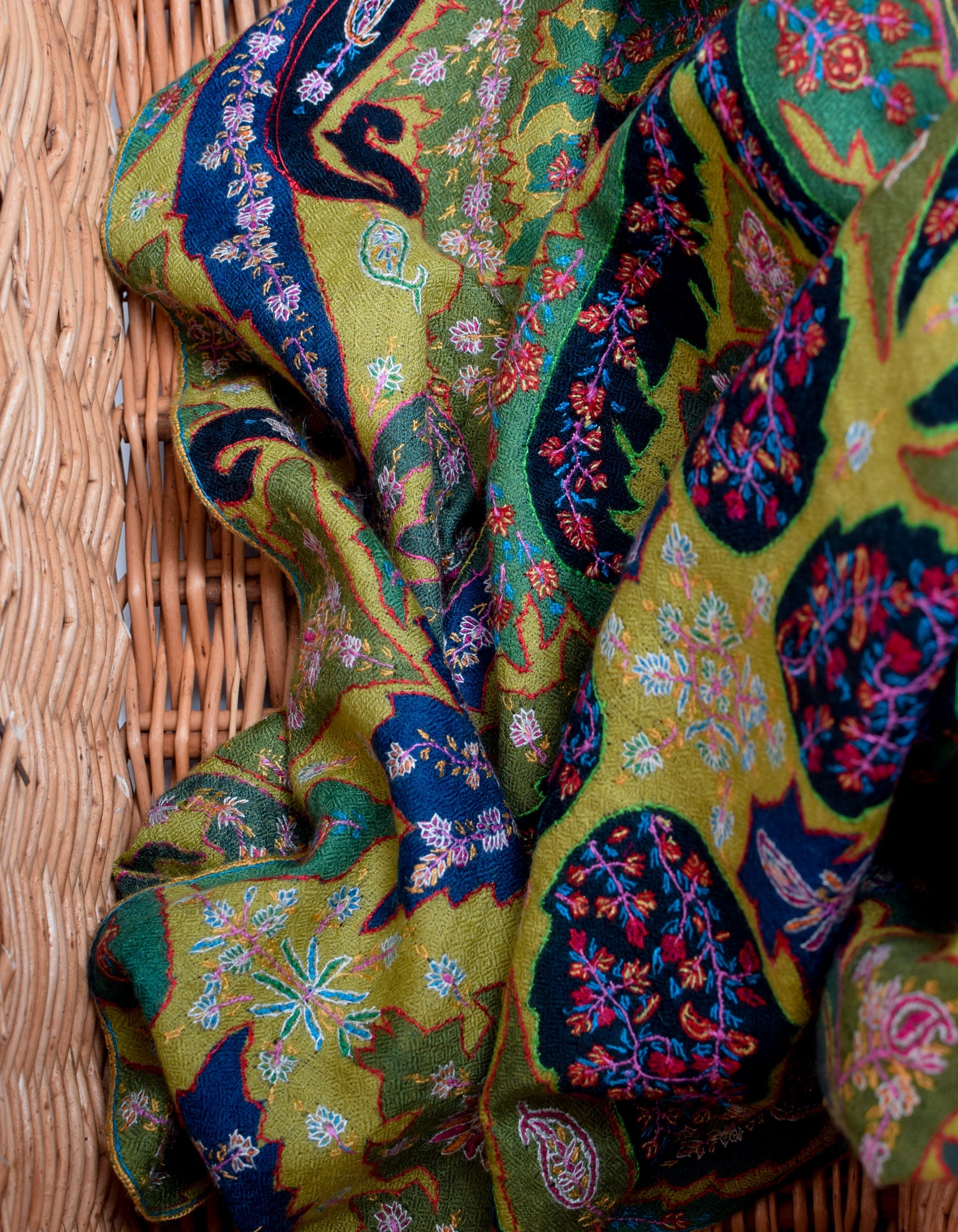 Light Olive Handmade Jamawar Sozni Certified Cashmere Pashmina Stole - Kashmir Box