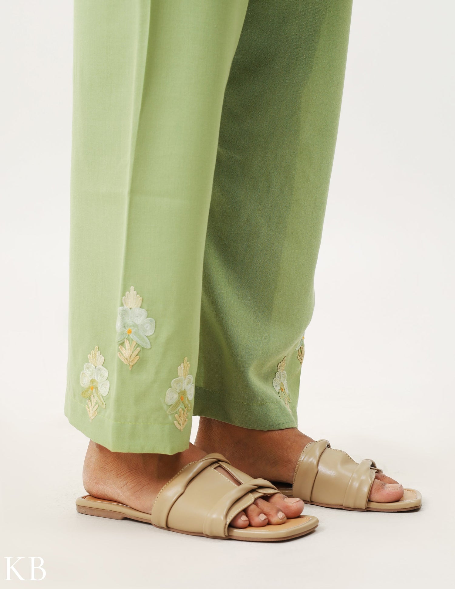 Soft Green Aari Work Cotton Co-ord Set - Kashmir Box