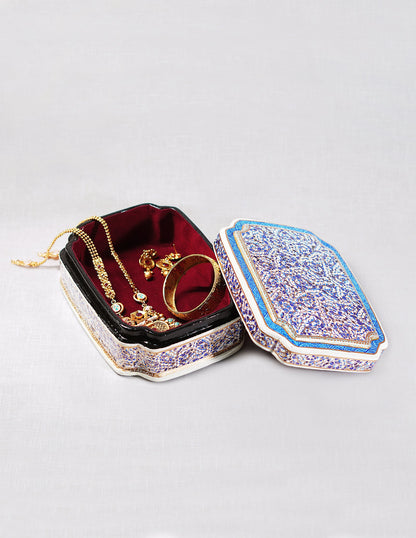 Papier-Mâché Storage Box — Hand-Painted Design | 16 cm (L) × 21 cm (B) × 7 cm (H)