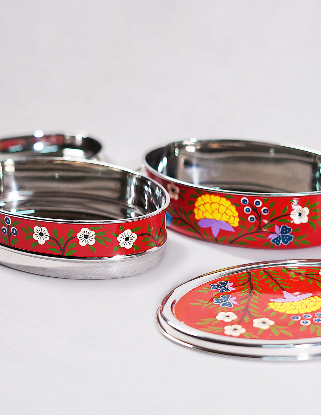 Papier-Mâché Tiffen Box — Hand-Painted Design | 12.5 cm (L) × 17.5 cm (B) × 8 cm (H)