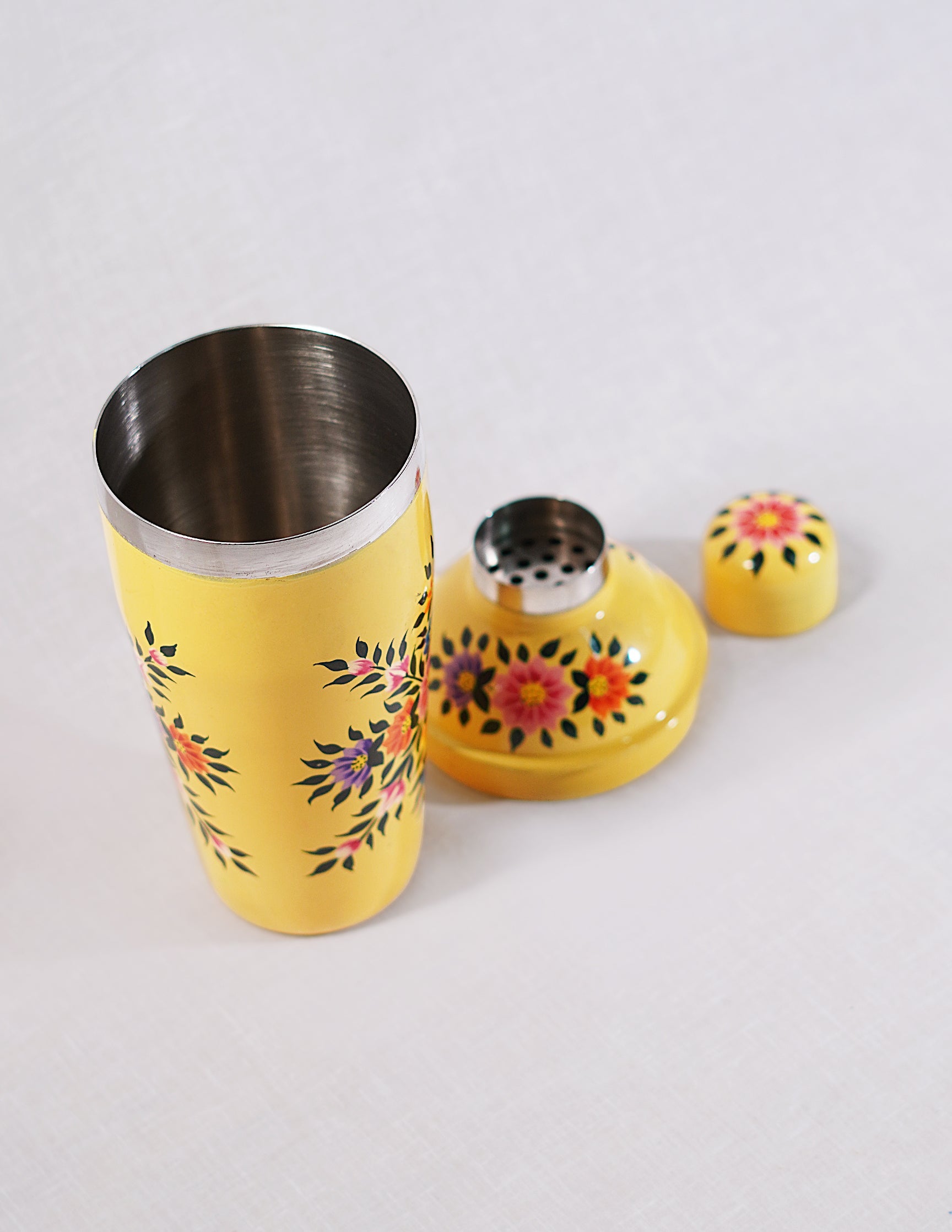 Papier-Mâché Cocktail Shaker — Hand-Painted Design | Ø 8.5 cm × 24 cm (H)