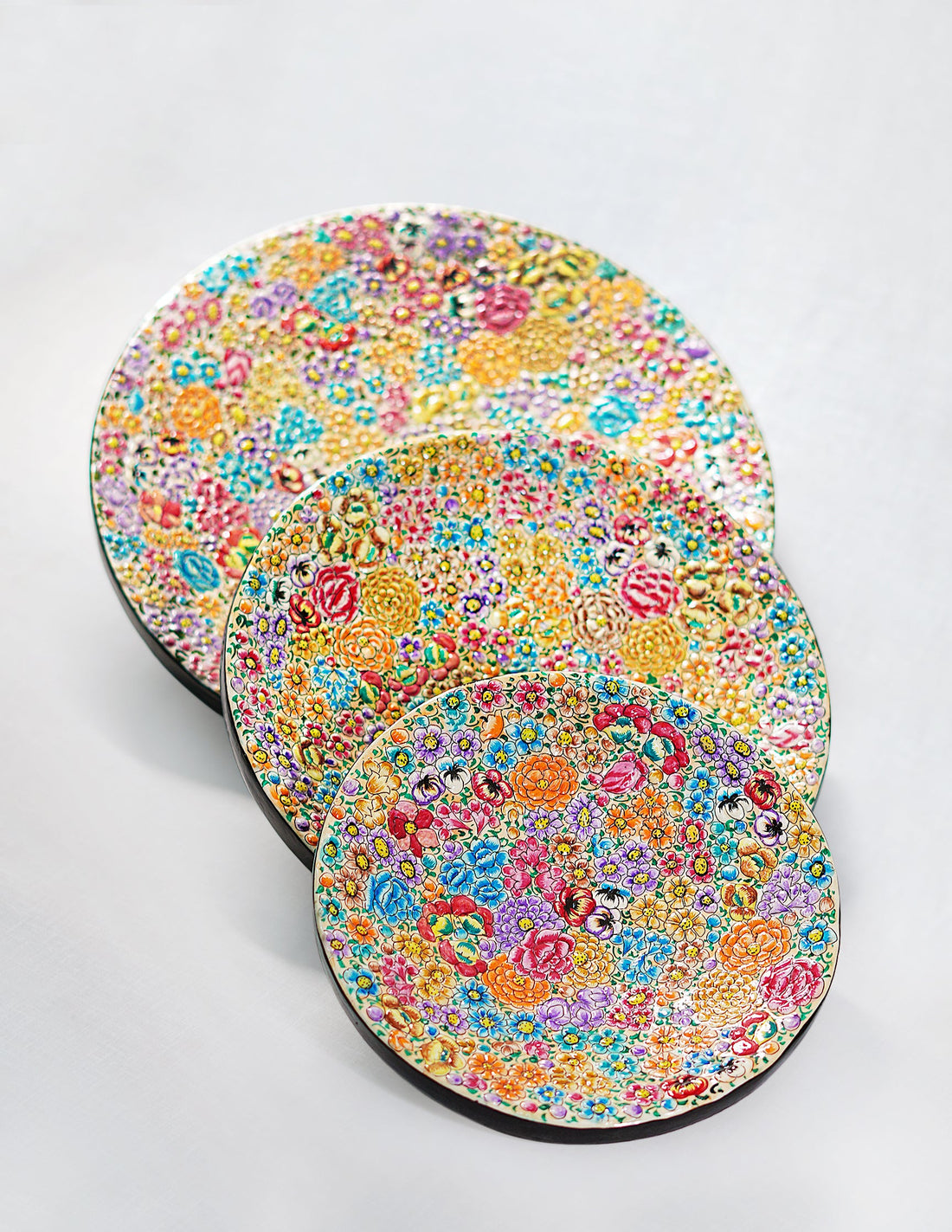 Papier-Mâché Wall Plate — Hand-Painted Design | Ø 31 cm, Ø 25.5 cm & Ø 20.5 cm (set of 3 plates)