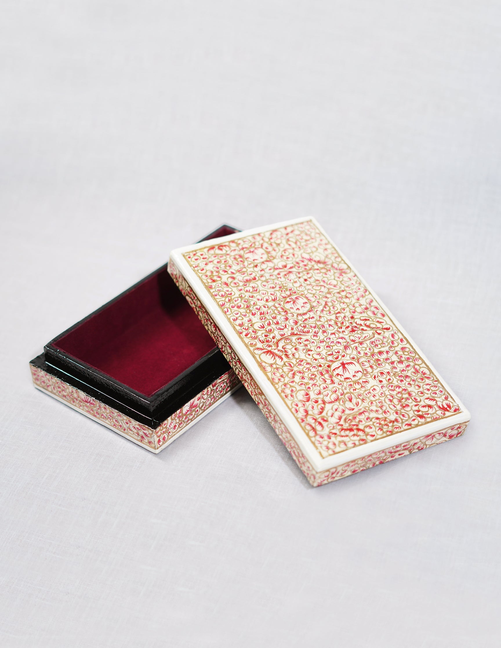 Papier-Mâché Flat Box — Hand-Painted Design | 10 cm (L) × 17.5 cm (B) × 3.5 cm (H)
