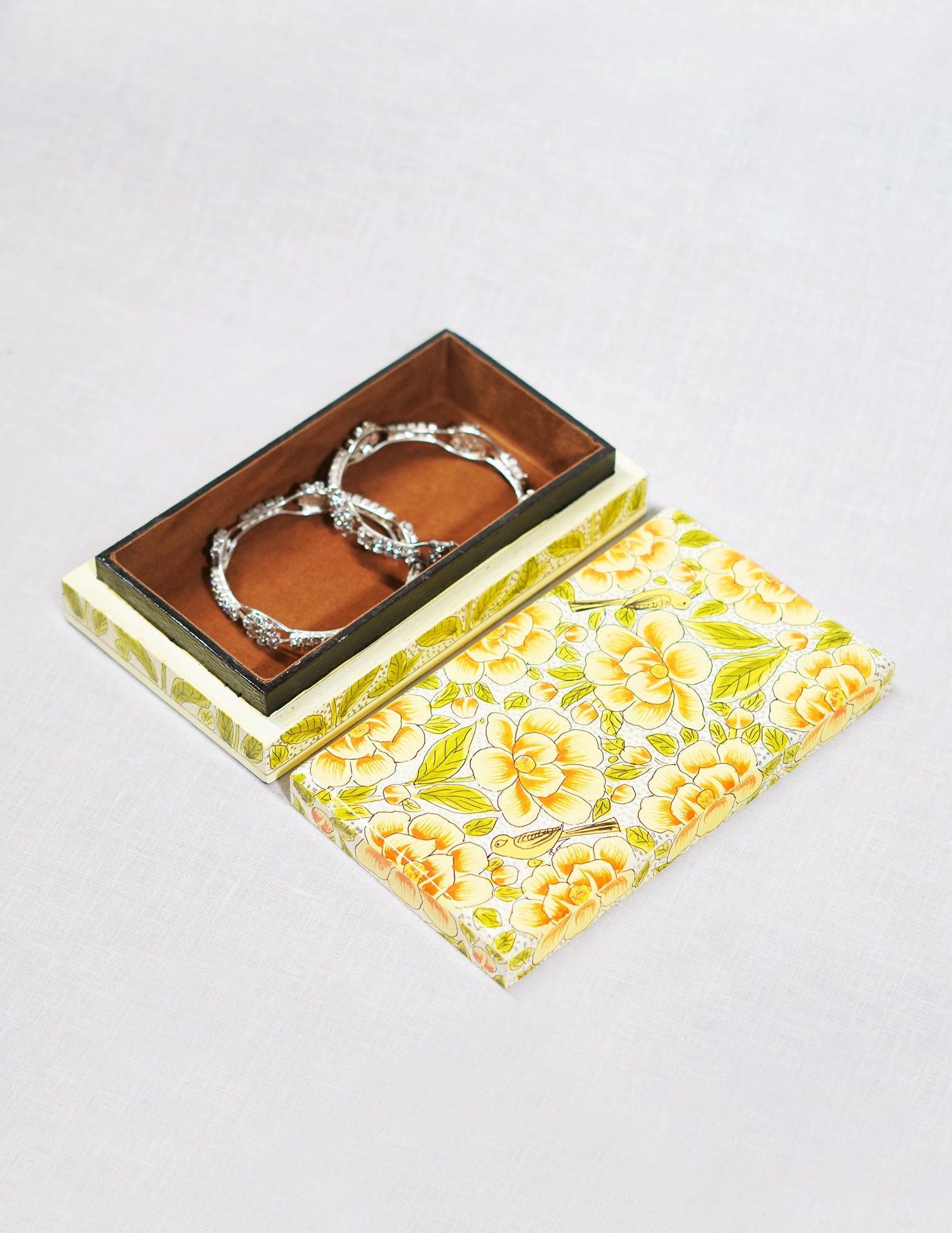 Papier-Mâché Flat Box — Hand-Painted Design | 10 cm (L) × 17.5 cm (B) × 3.5 cm (H)