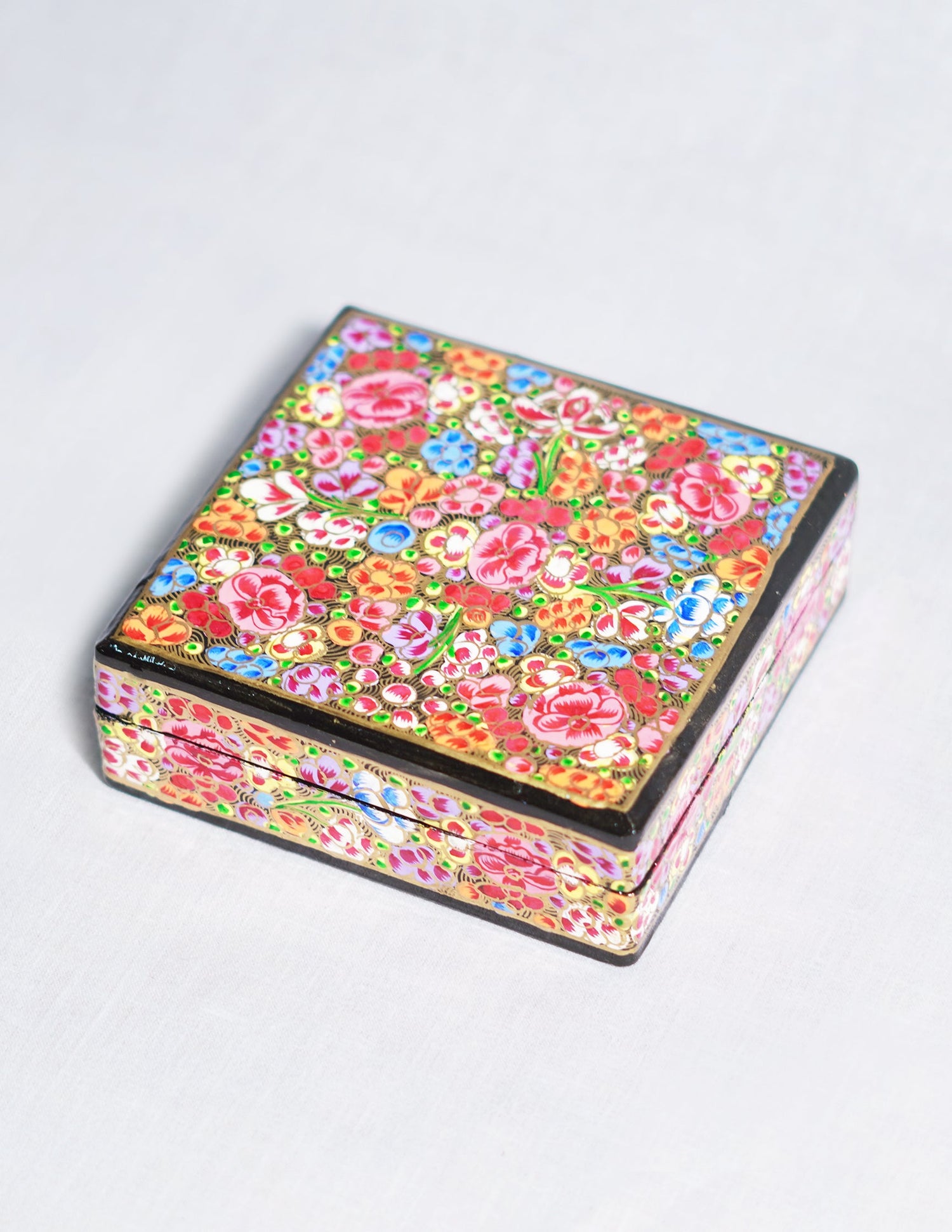 Papier-Mâché Coaster Set — Hand-Painted Design | 11 cm (L) × 11 cm (B) × 3.5 cm (H)