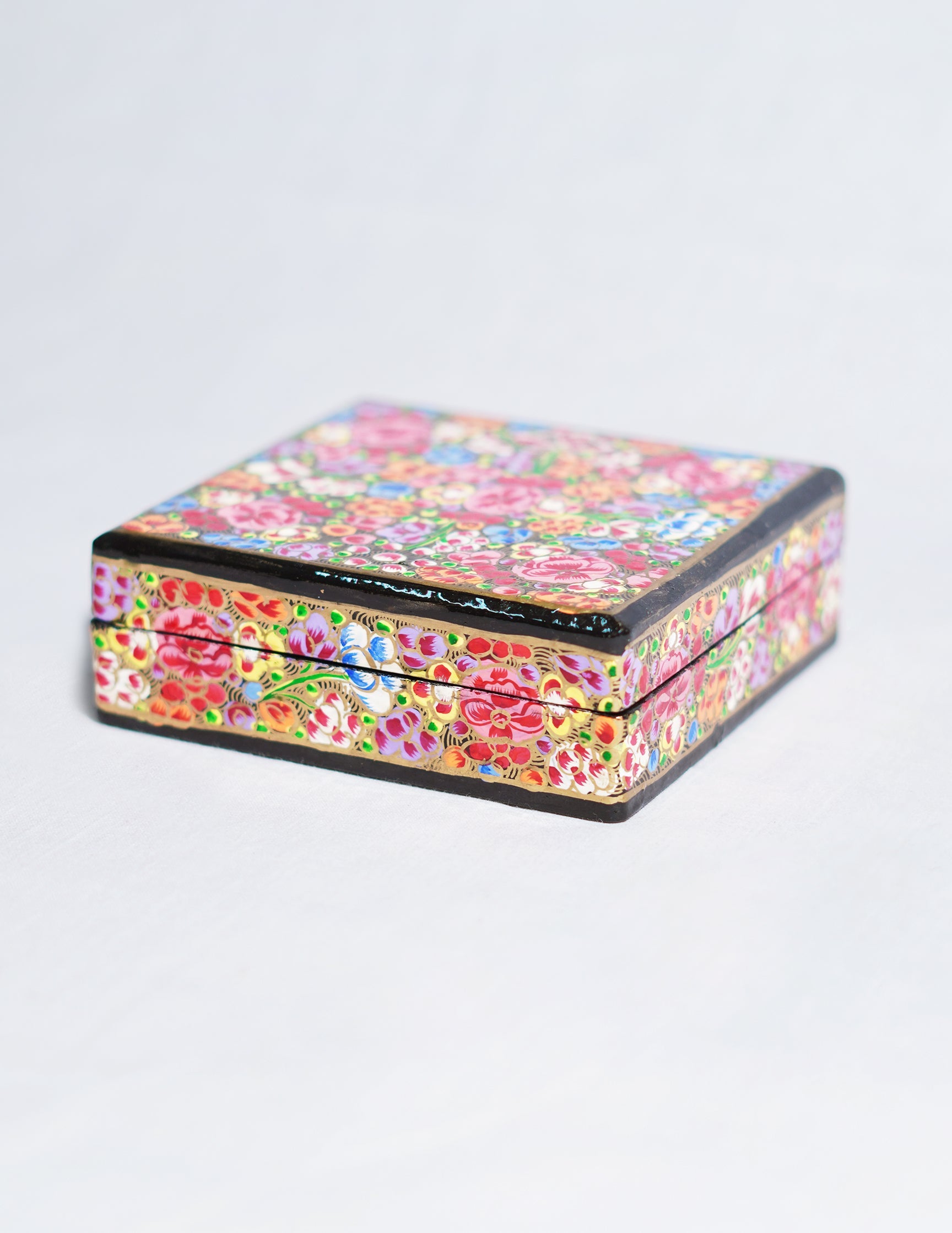 Papier-Mâché Coaster Set — Hand-Painted Design | 11 cm (L) × 11 cm (B) × 3.5 cm (H)